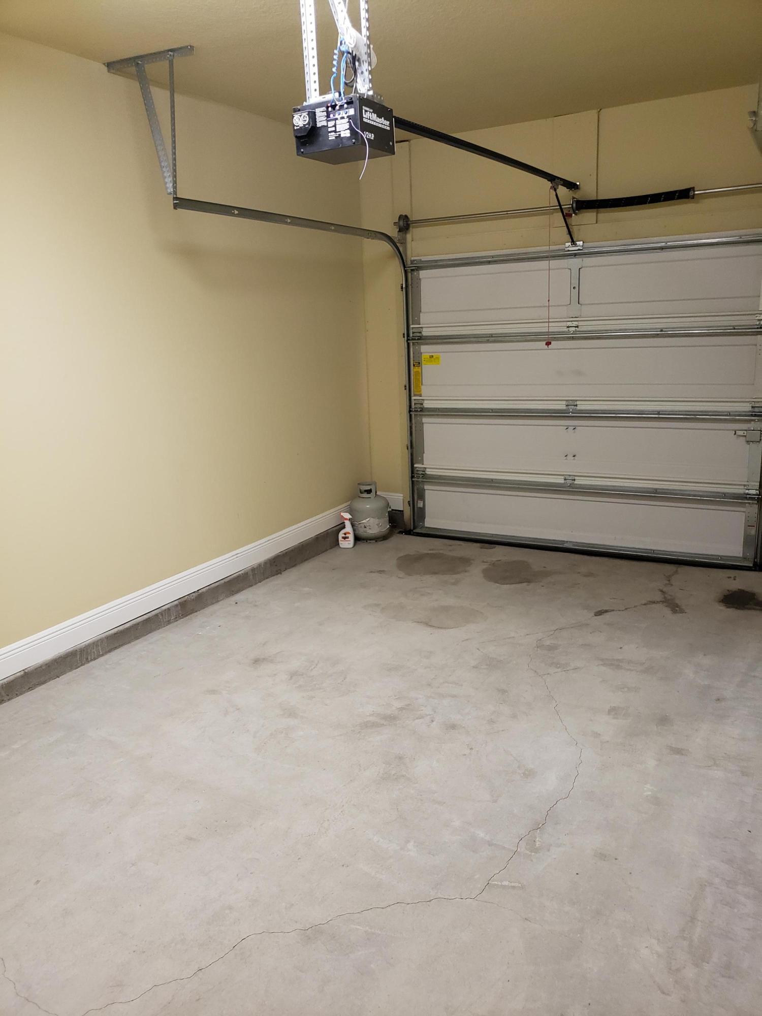 WATER OAKS T/H - Residential