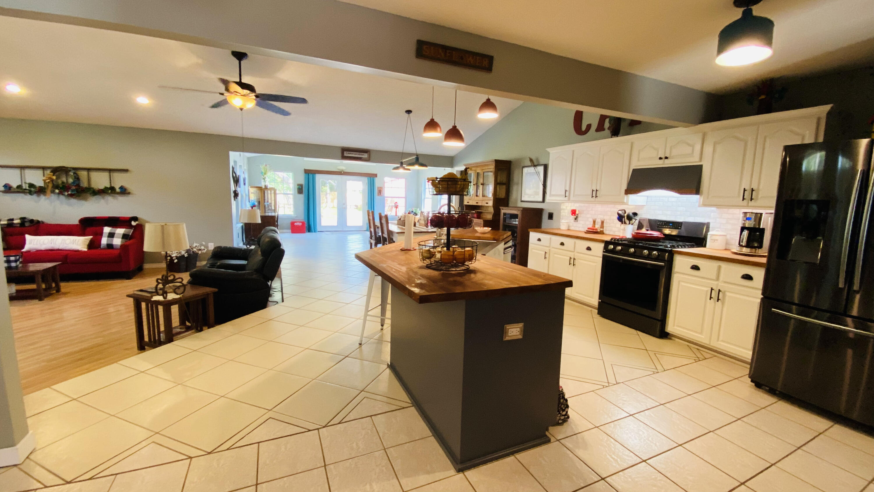 BELLA VISTA S/D - Residential