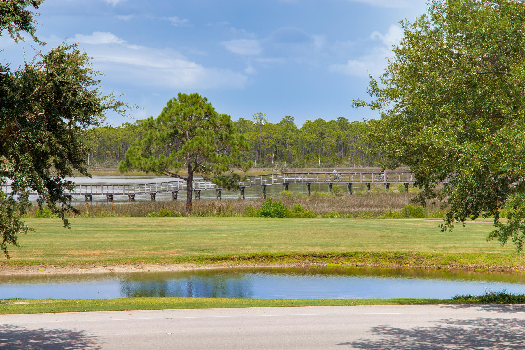 BAYOU VILLAGE CONDO PH 1 - Residential