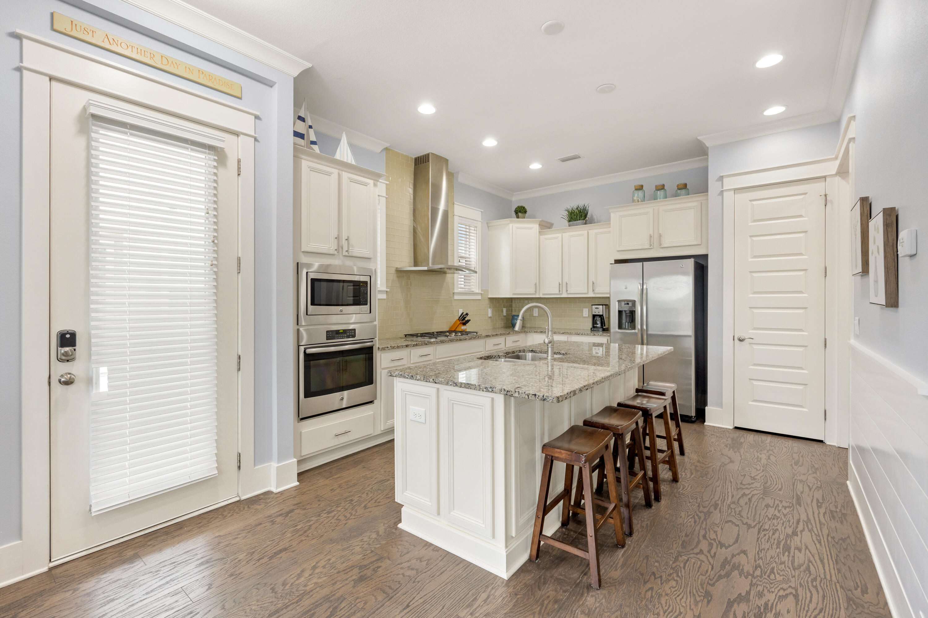 PROMINENCE - Residential