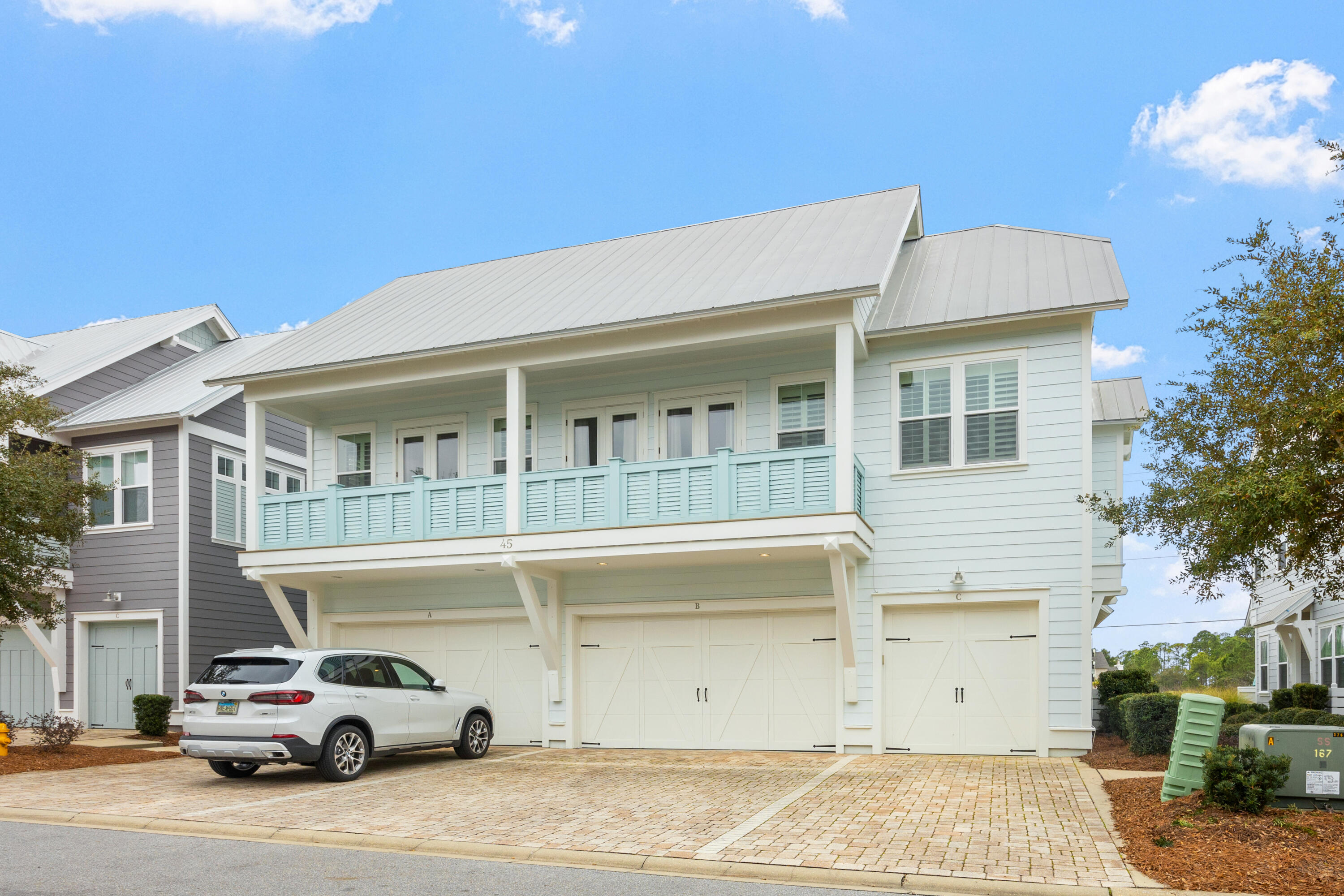 PROMINENCE - Residential