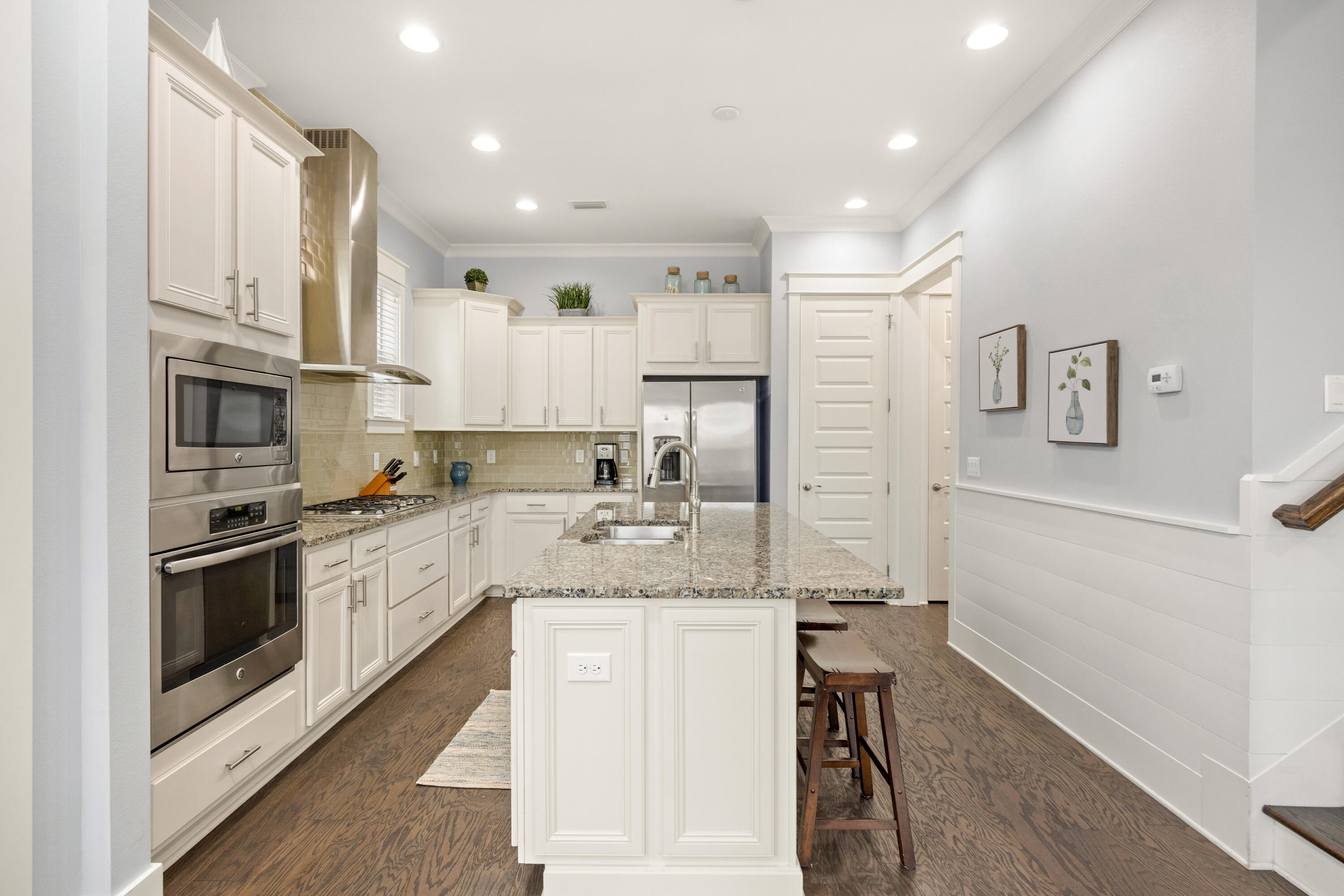 PROMINENCE - Residential