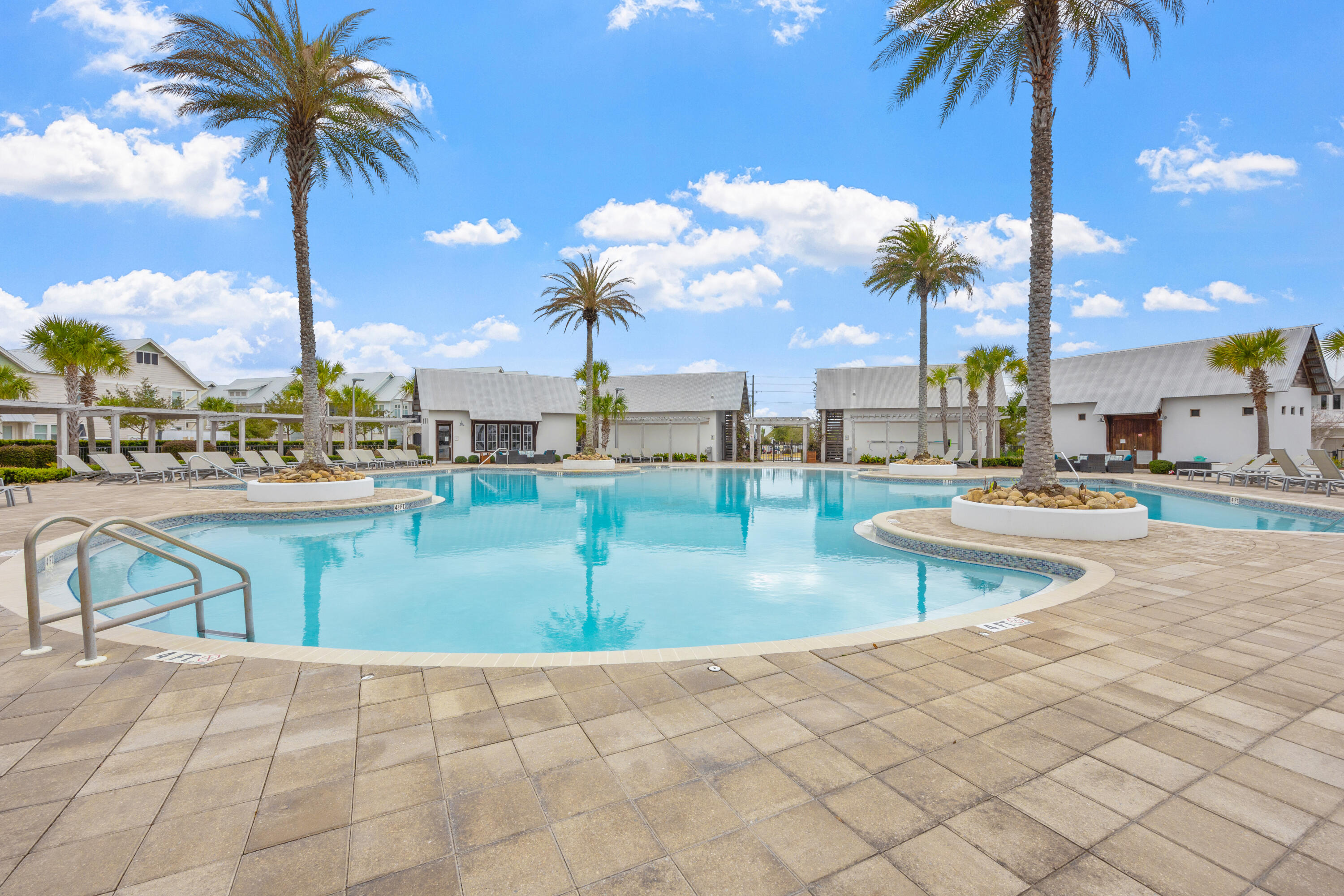 PROMINENCE - Residential