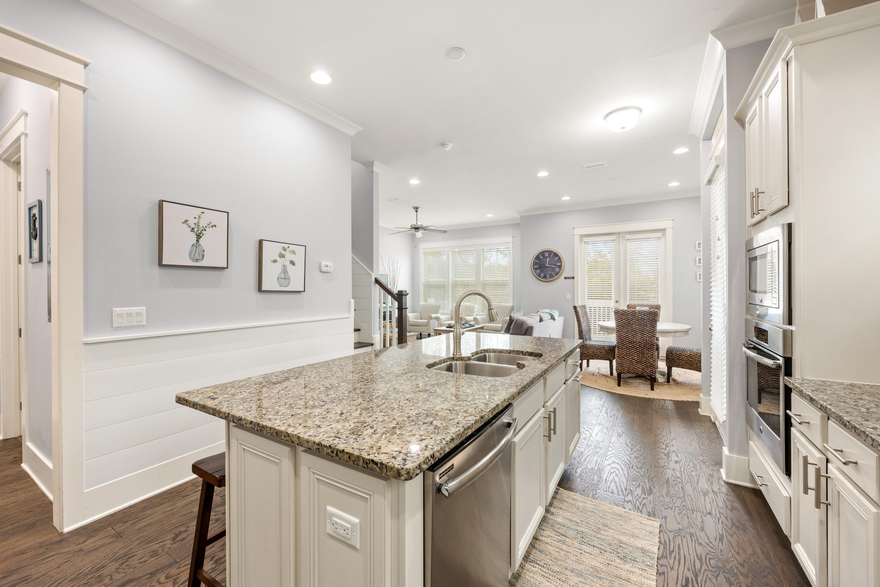 PROMINENCE - Residential