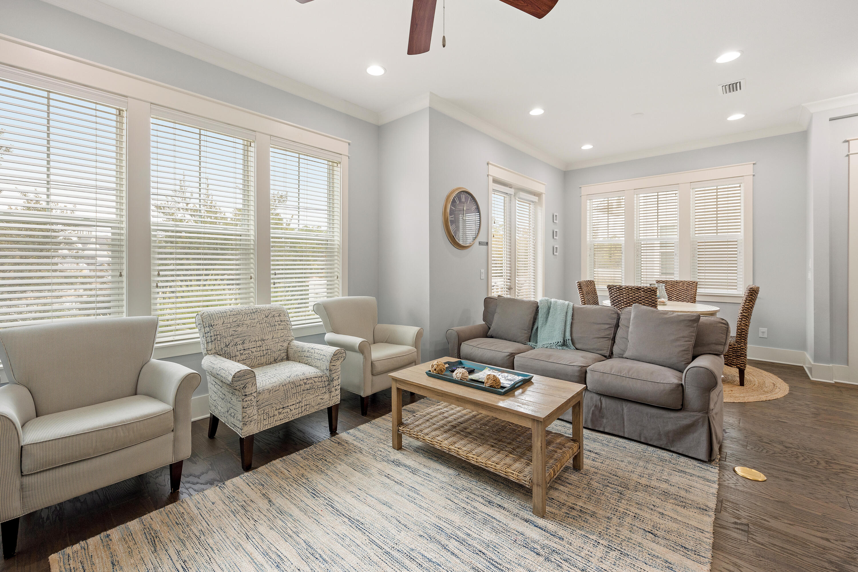 PROMINENCE - Residential