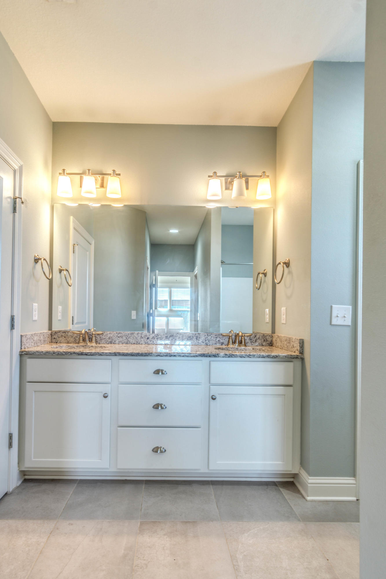 Levi's Landing - Residential