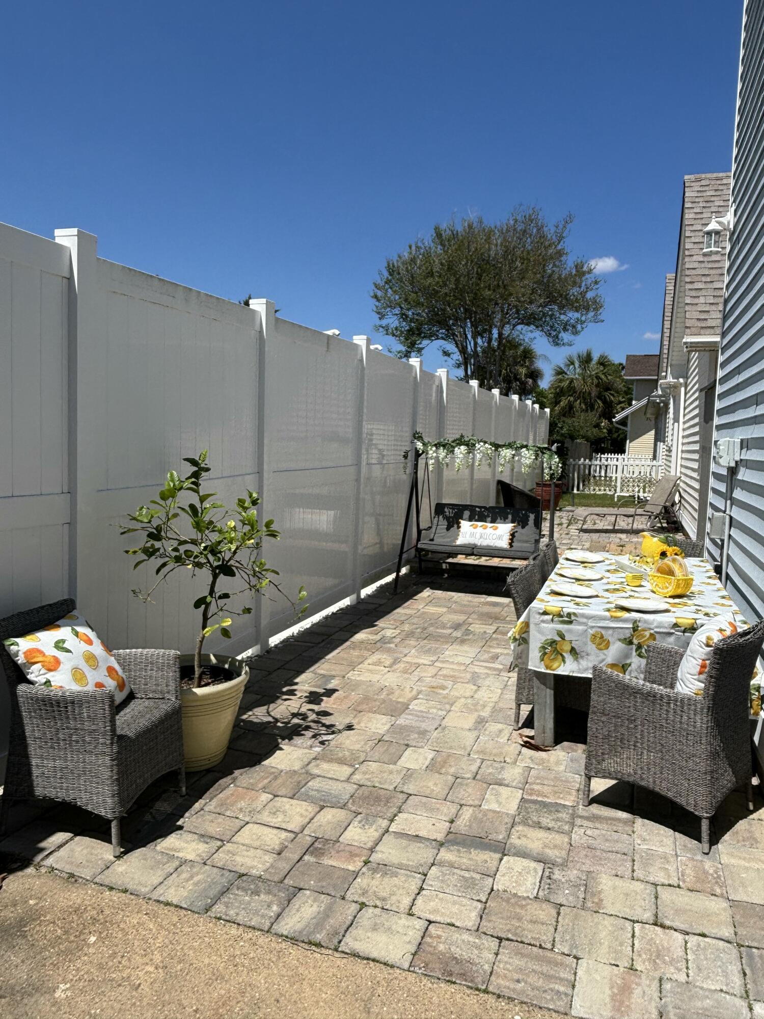 SOVEREIGN ISLE S/D - Residential