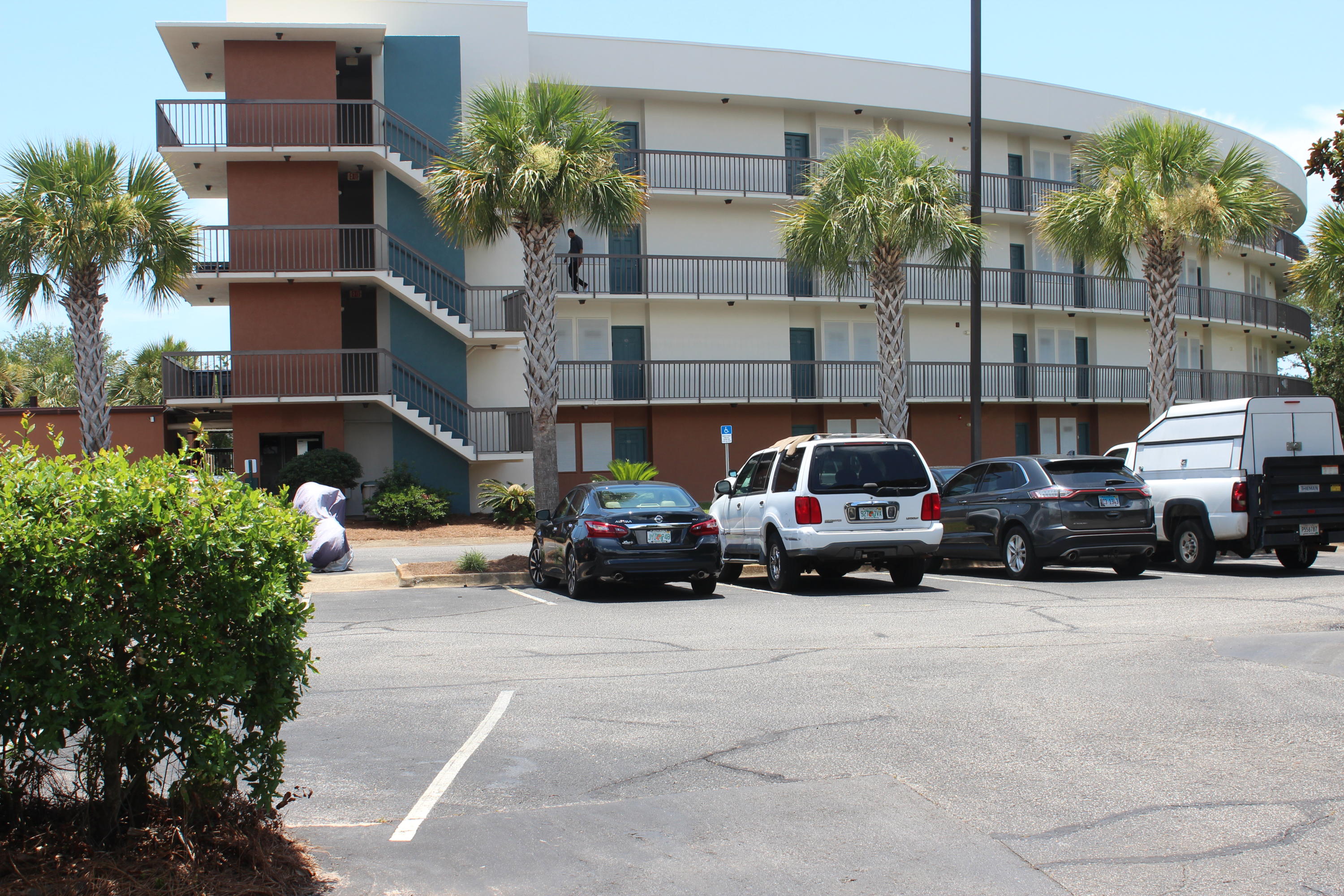 PIRATES BAY PH 1 - Residential