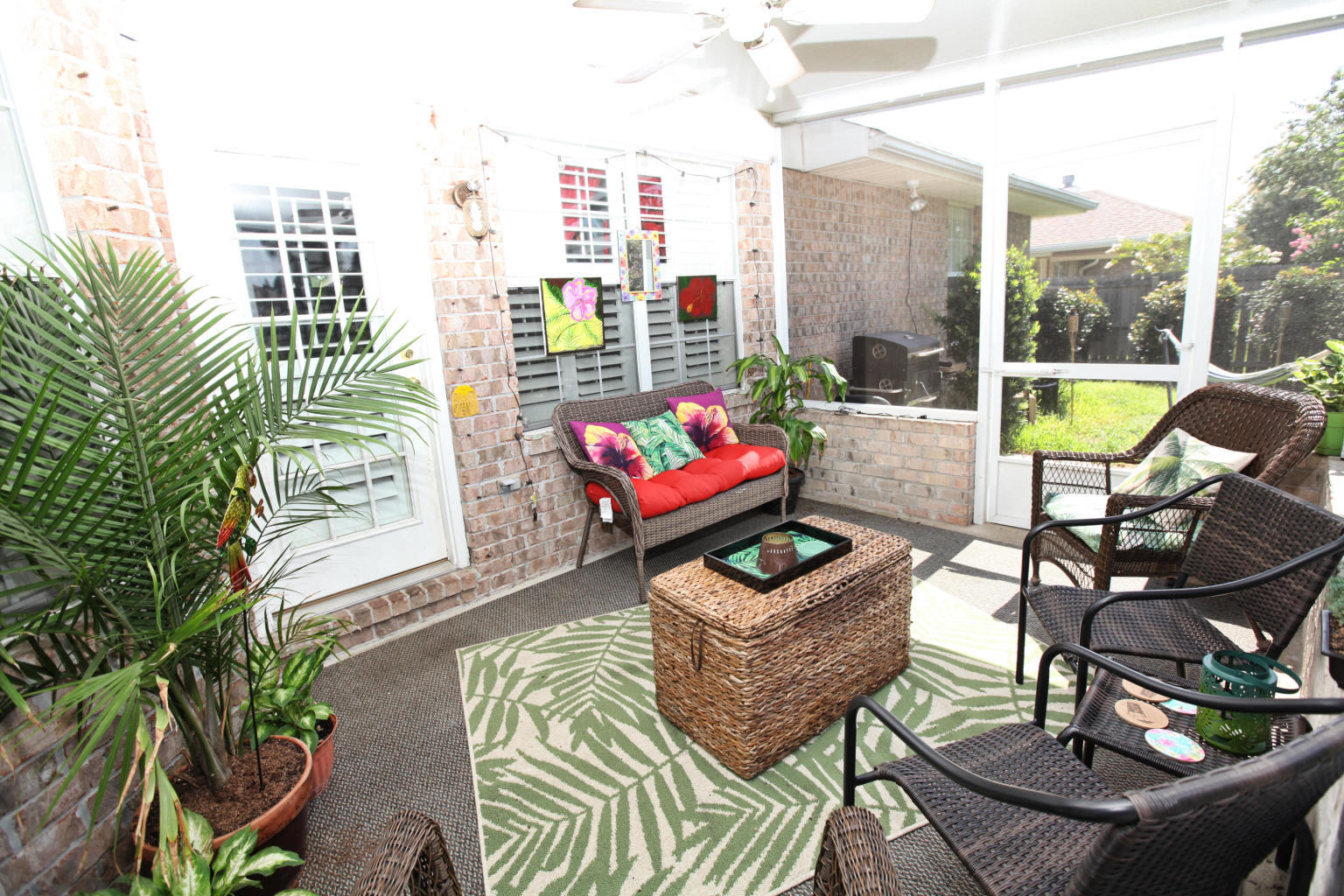 CREETWOODS - Residential Lease