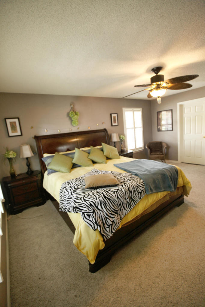 CREETWOODS - Residential Lease