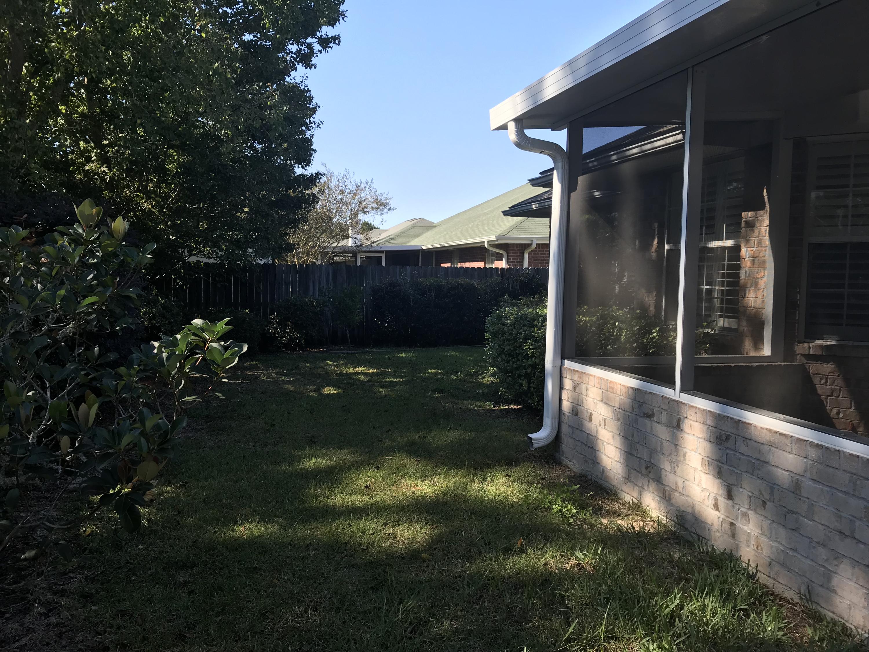 CREETWOODS - Residential Lease