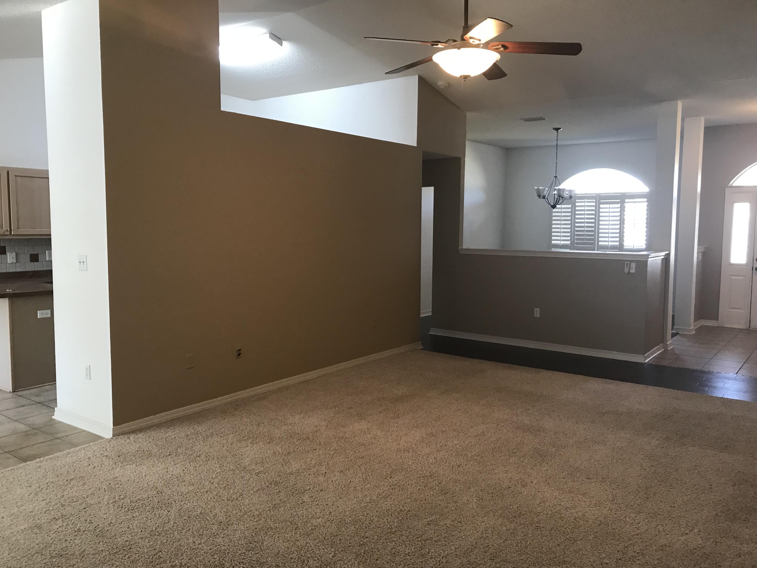 CREETWOODS - Residential Lease