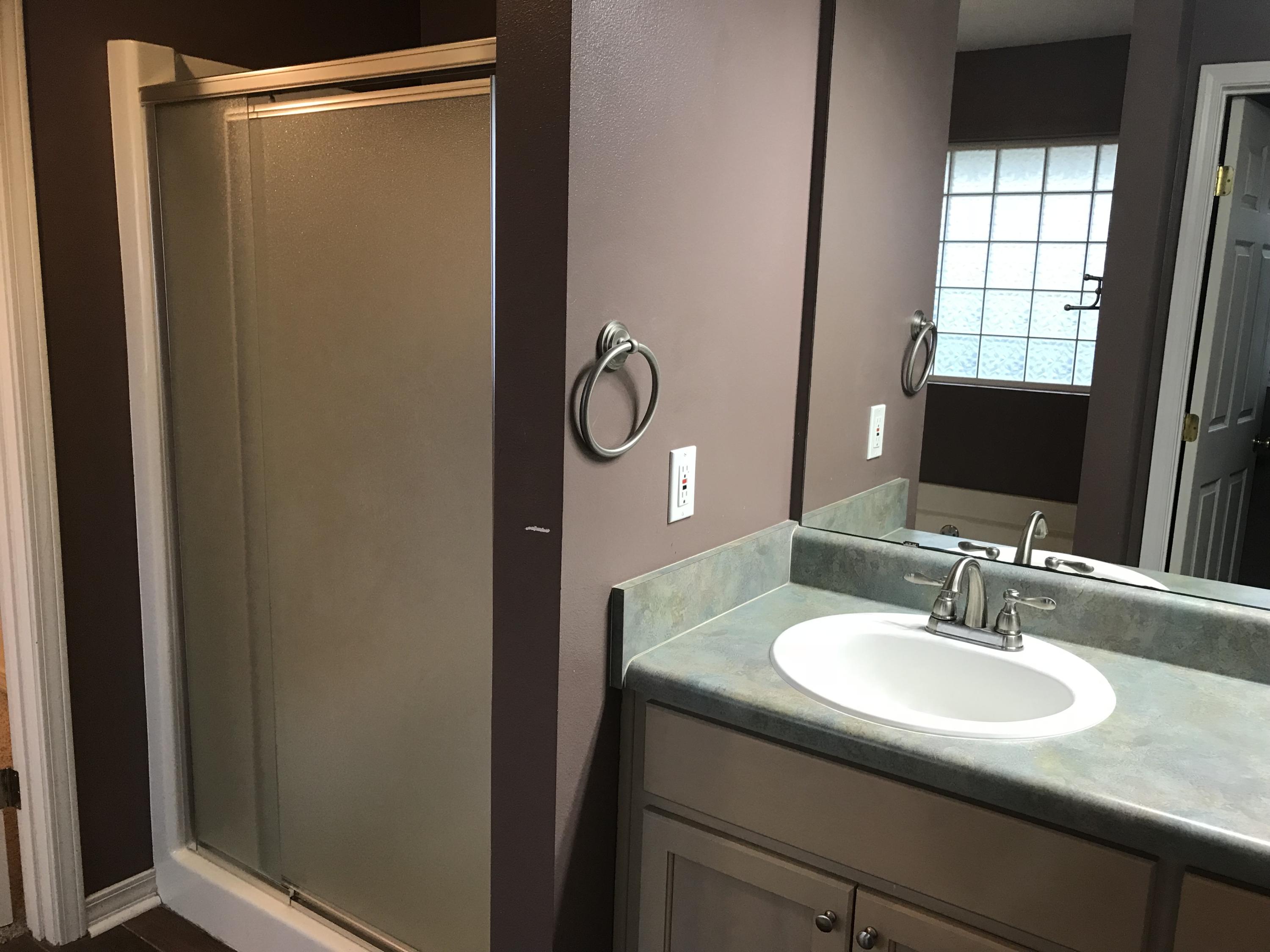 CREETWOODS - Residential Lease