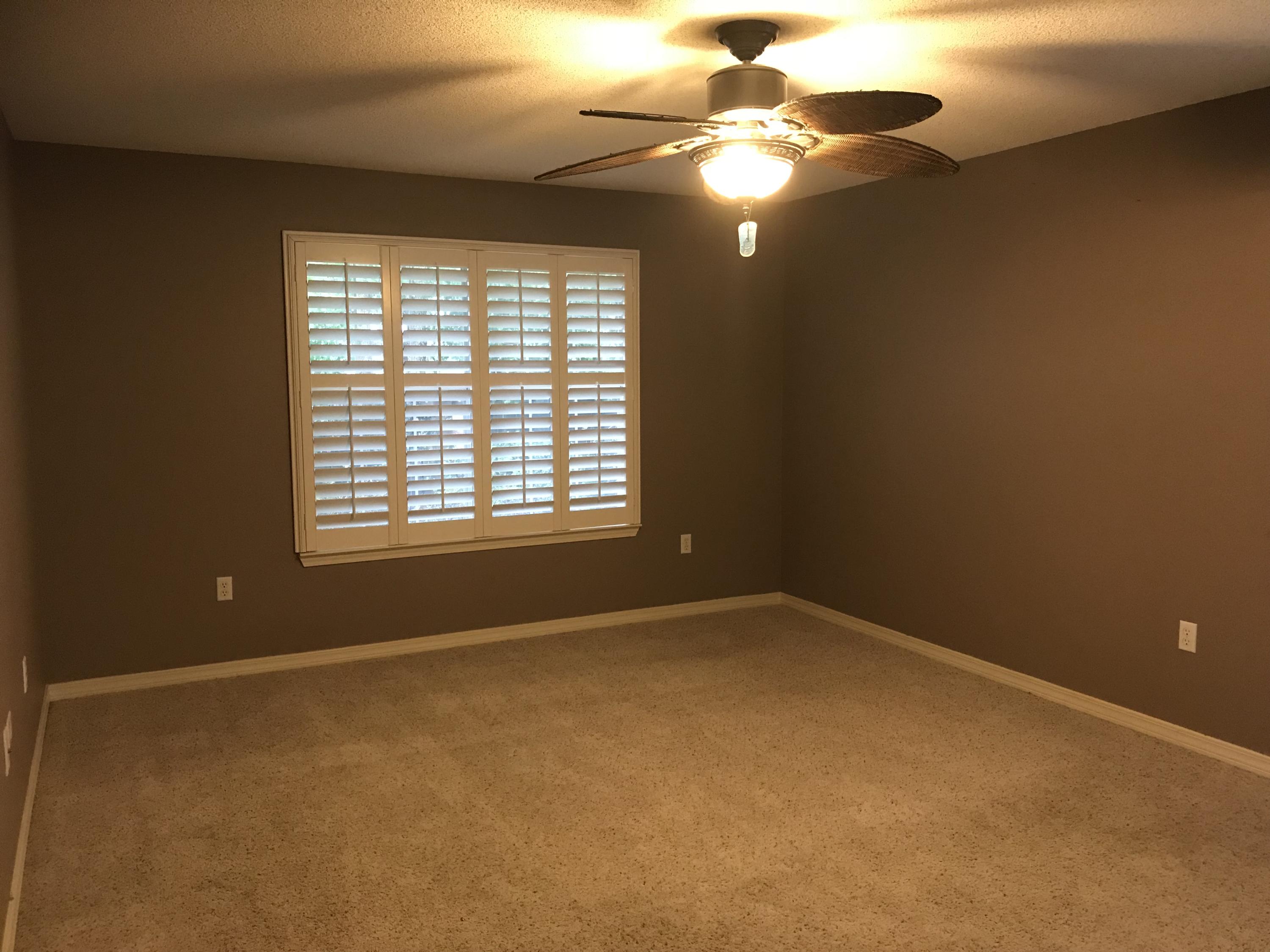 CREETWOODS - Residential Lease