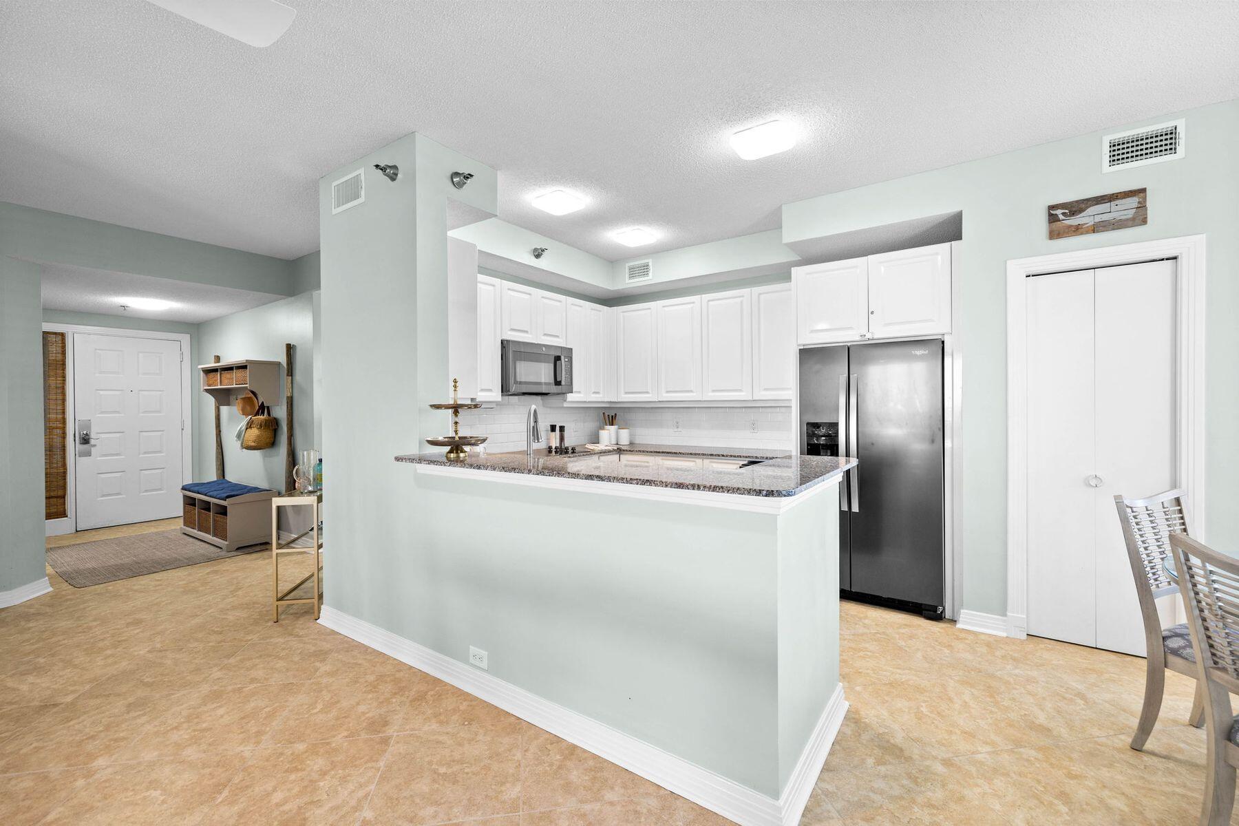 BEACH COLONY RESORT - Residential