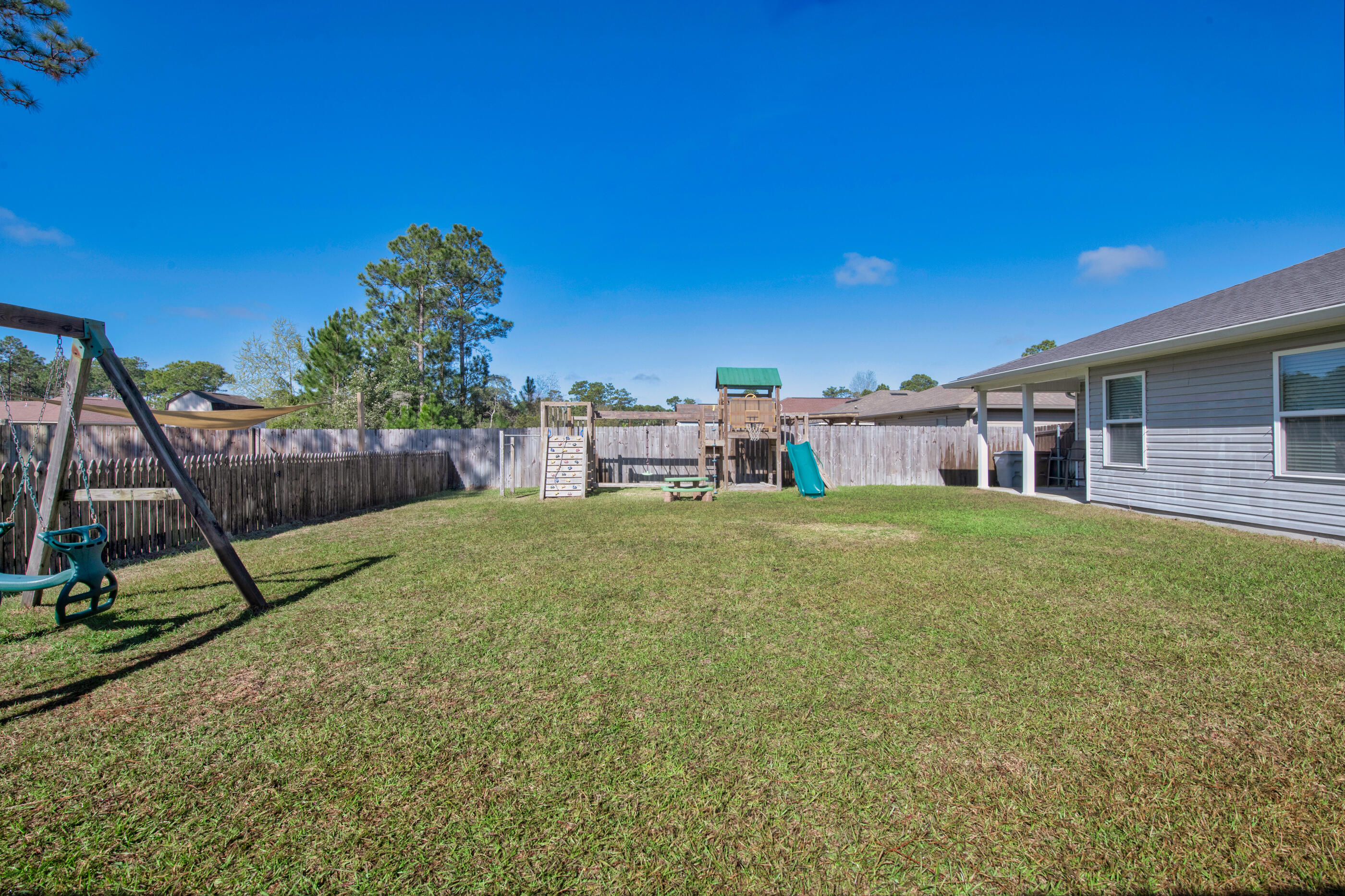 NAVARRE S/D 2ND ADDN - Residential