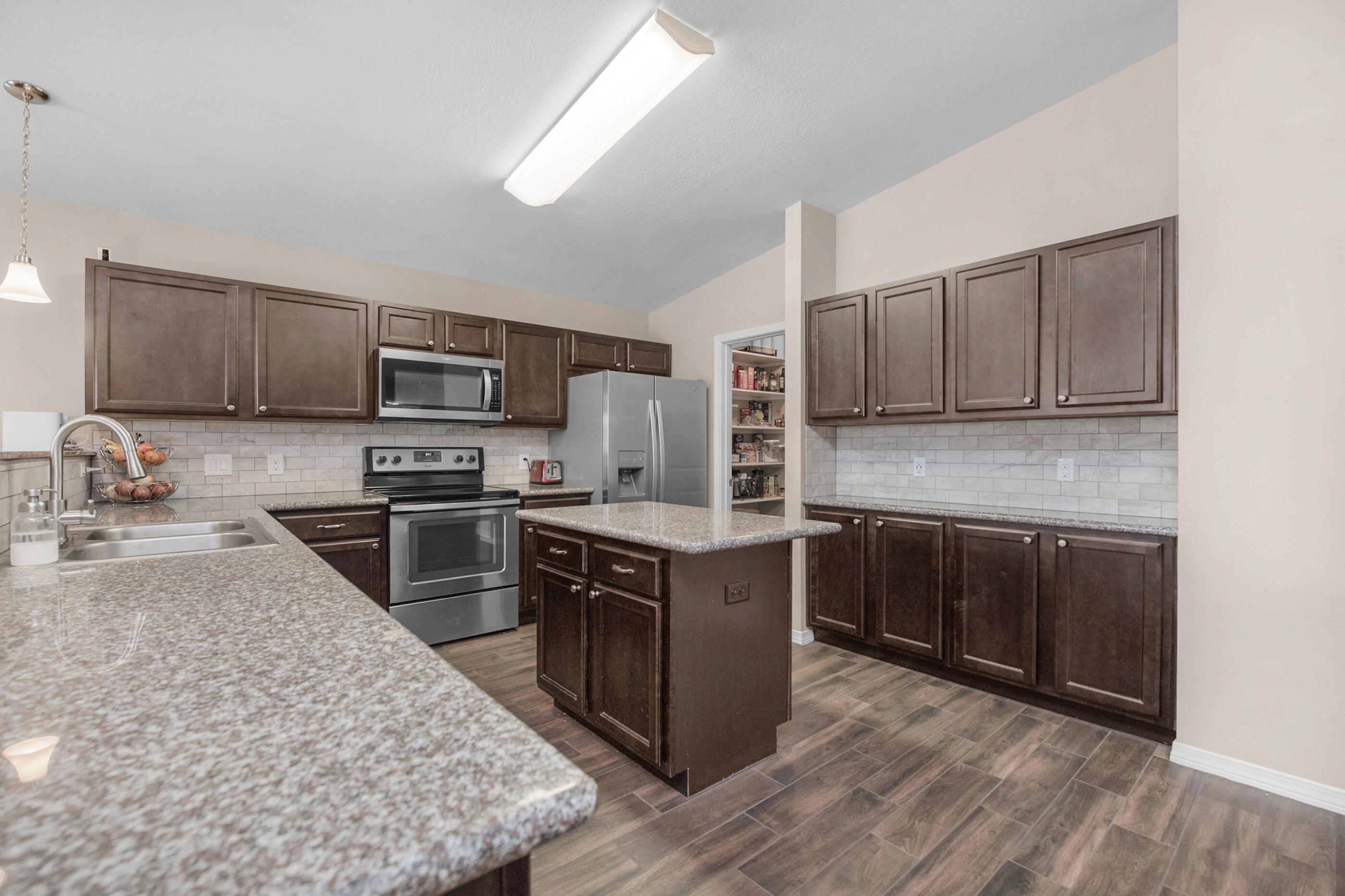 NAVARRE S/D 2ND ADDN - Residential