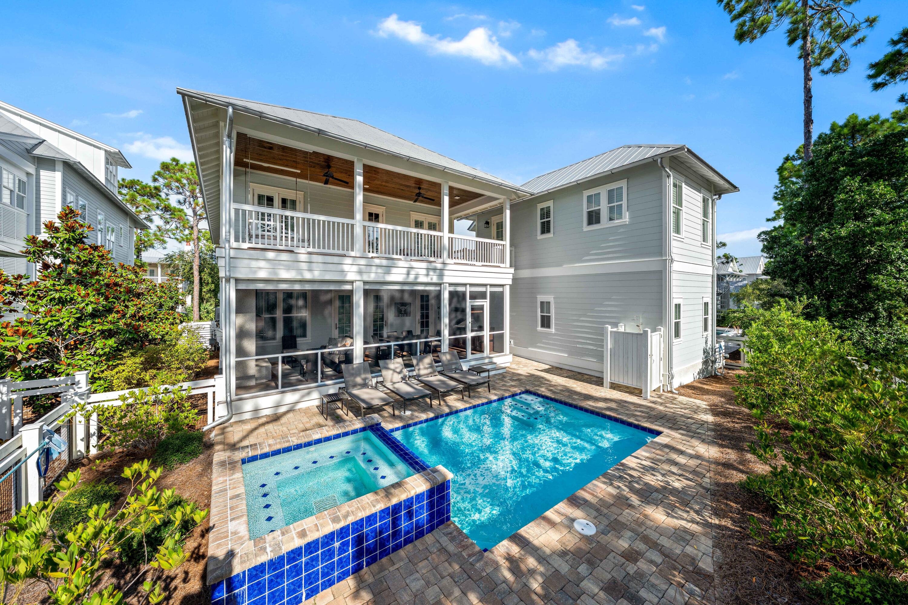 655 E Royal Fern Way
