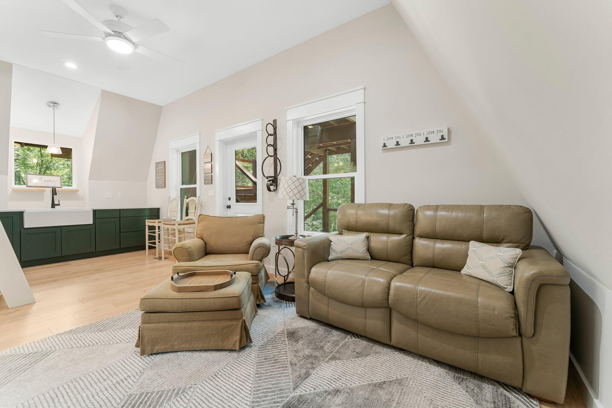 COWFORD - Residential Lease