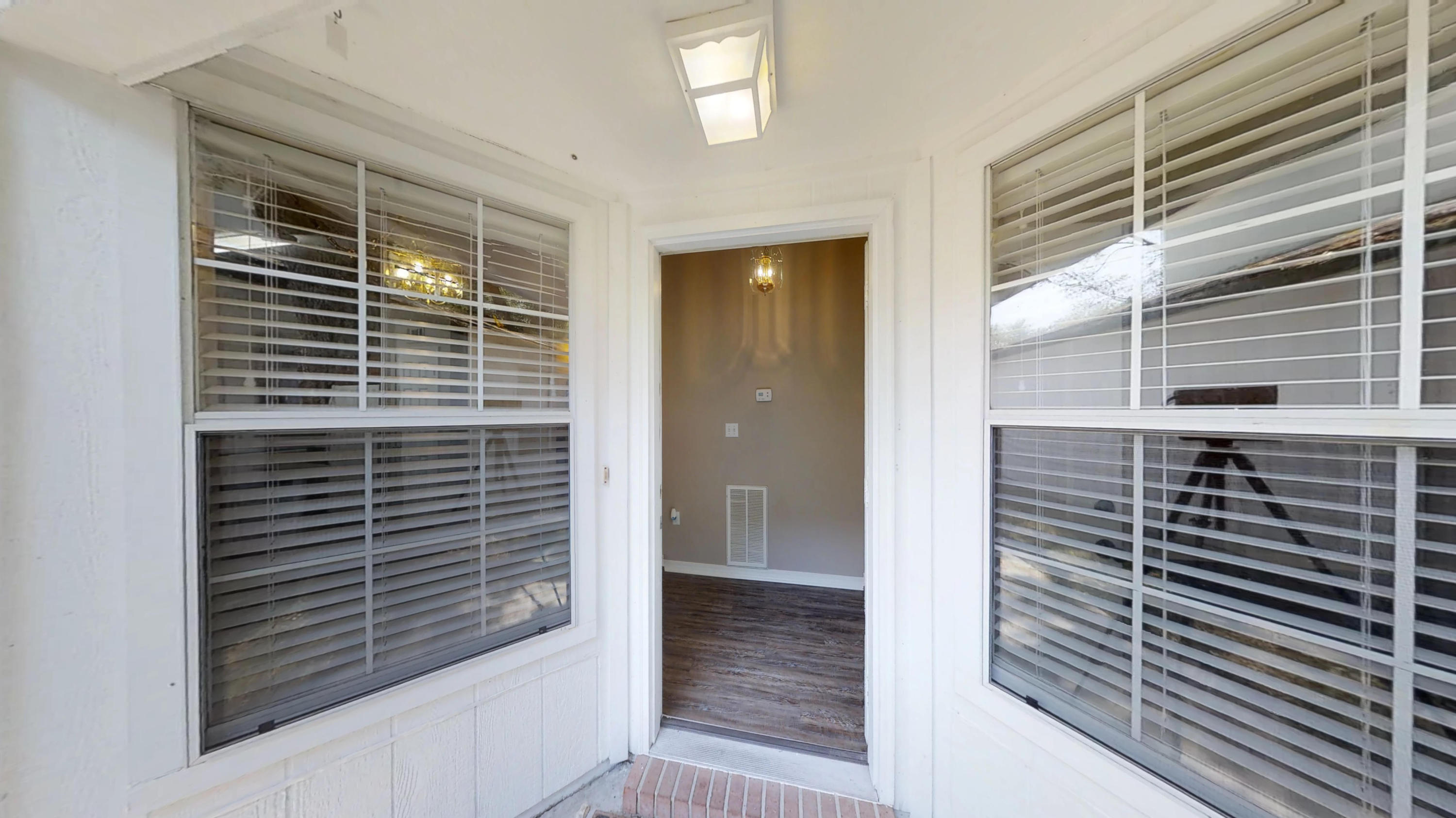 WILSON SQUARE T/H - Residential