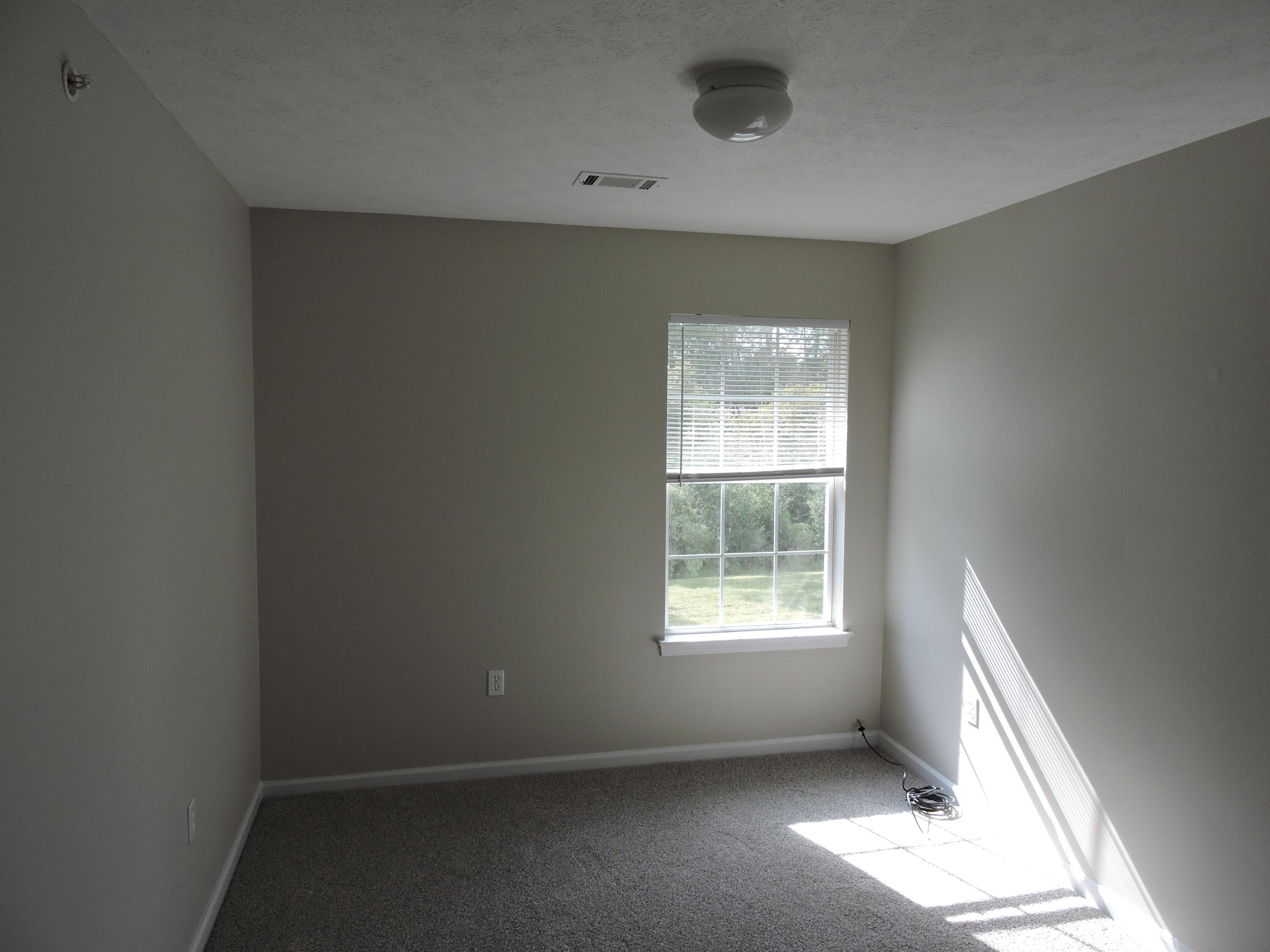 ROLLING PINES - Residential Lease