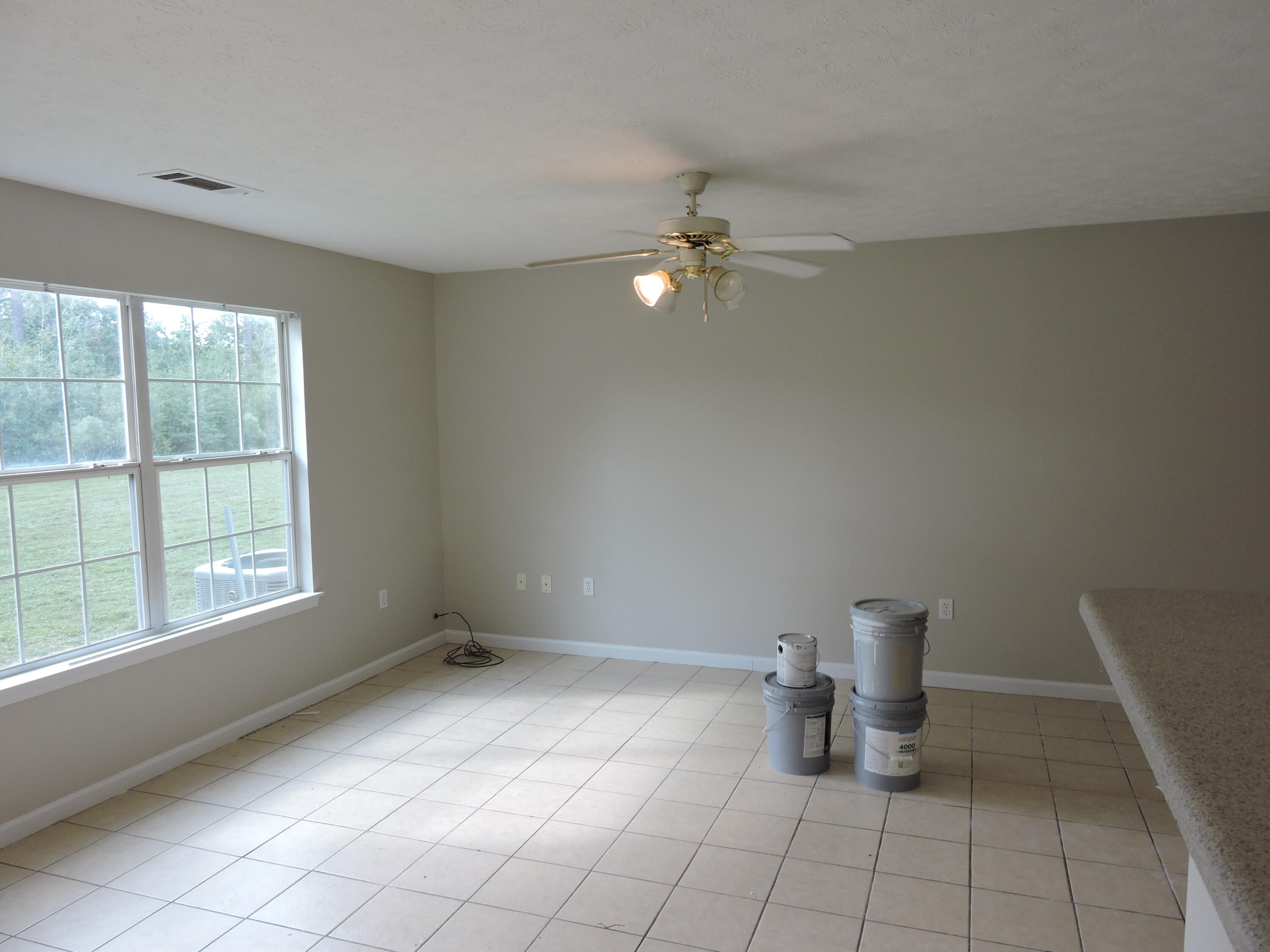 ROLLING PINES - Residential Lease