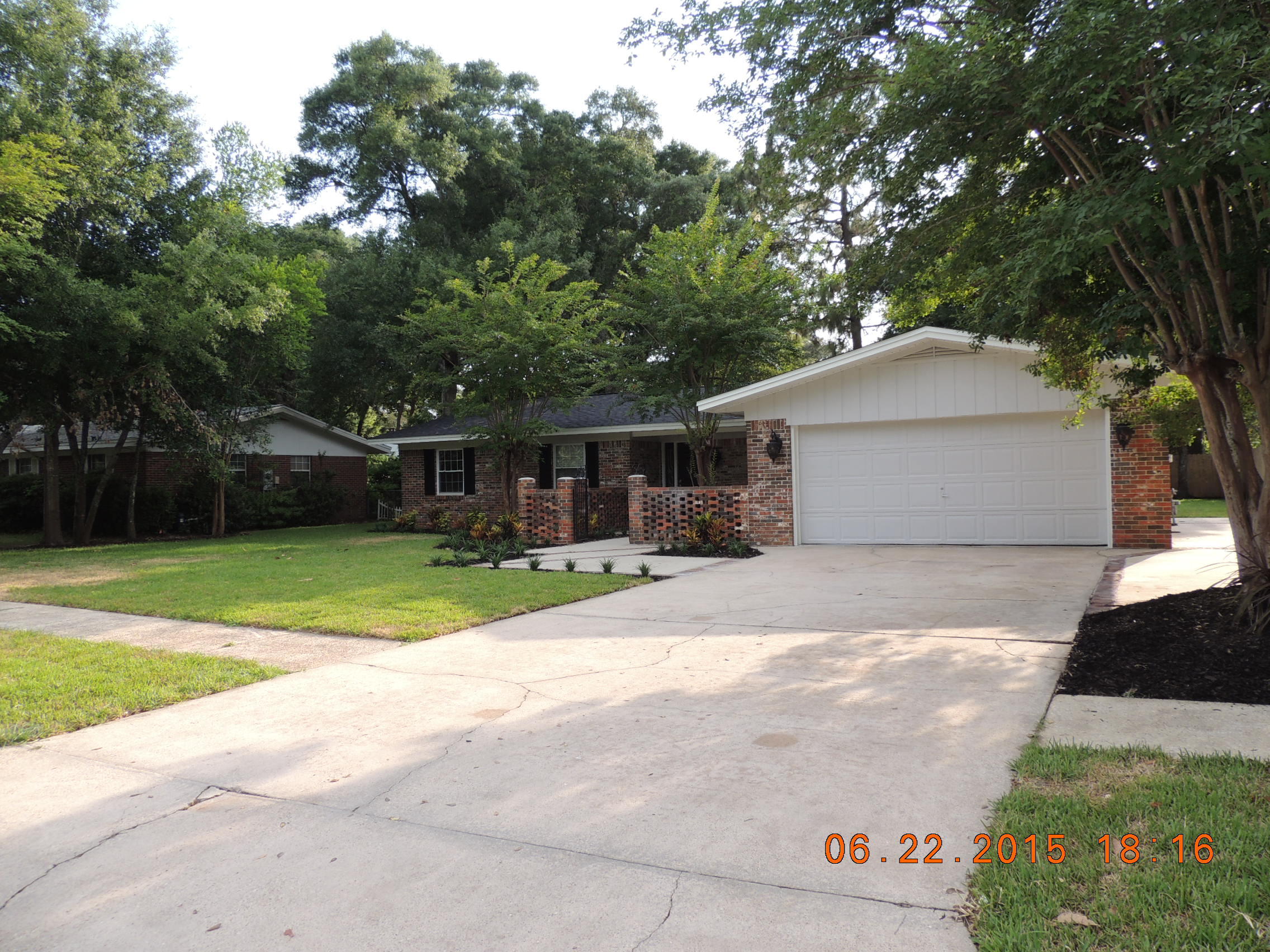 Lovely home completely updated and remodeled. A rare find in desireable Kenwood subdivision. Large gourmet kitchen with granite counter tops and all stainless steel appliances. A pass through to the dining room enhances the open feeling. All new engineered hard wood floors, tile and carpet throughout the home. Large office with custom built-ins. More custom built-ins surround the fireplace. New millwork with lots of crown molding and beautiful fireplace mantle. Baths have all new tile, granite vanities. This home has all new wiring and a high efficiency AC unit. Buyer to verify all dimensions and pertinent info.