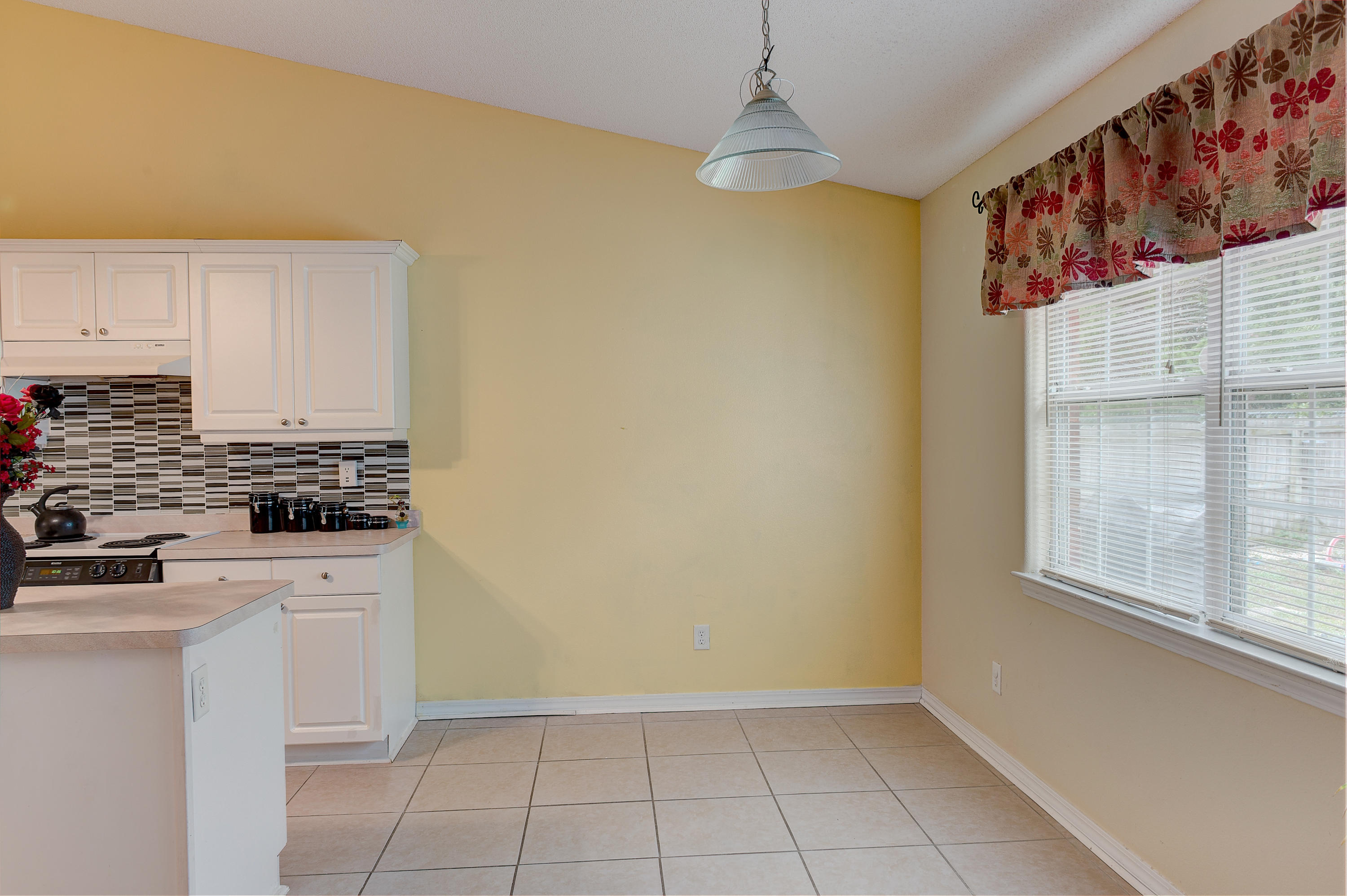 HIDDEN ESTATES - Residential