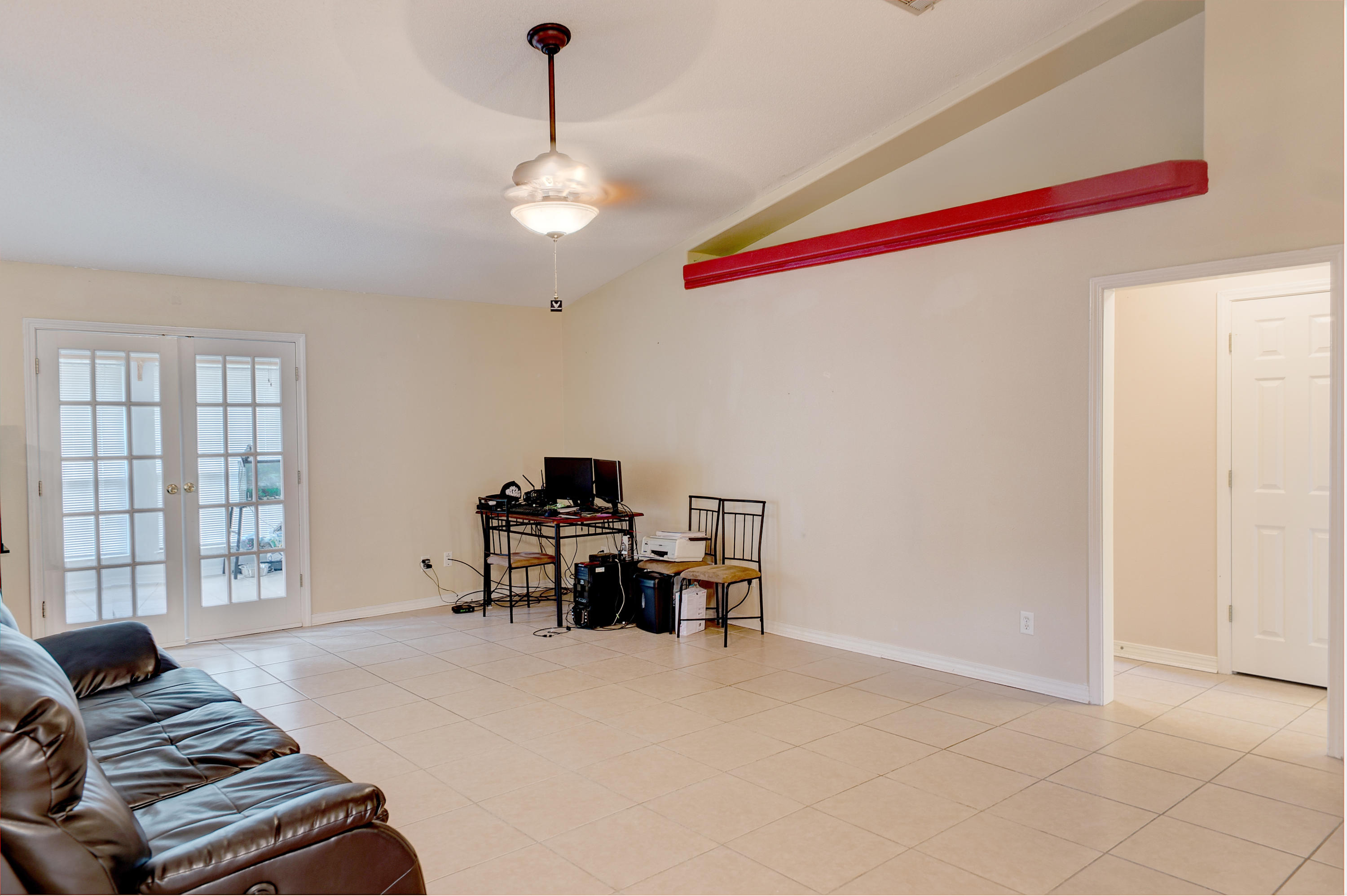 HIDDEN ESTATES - Residential