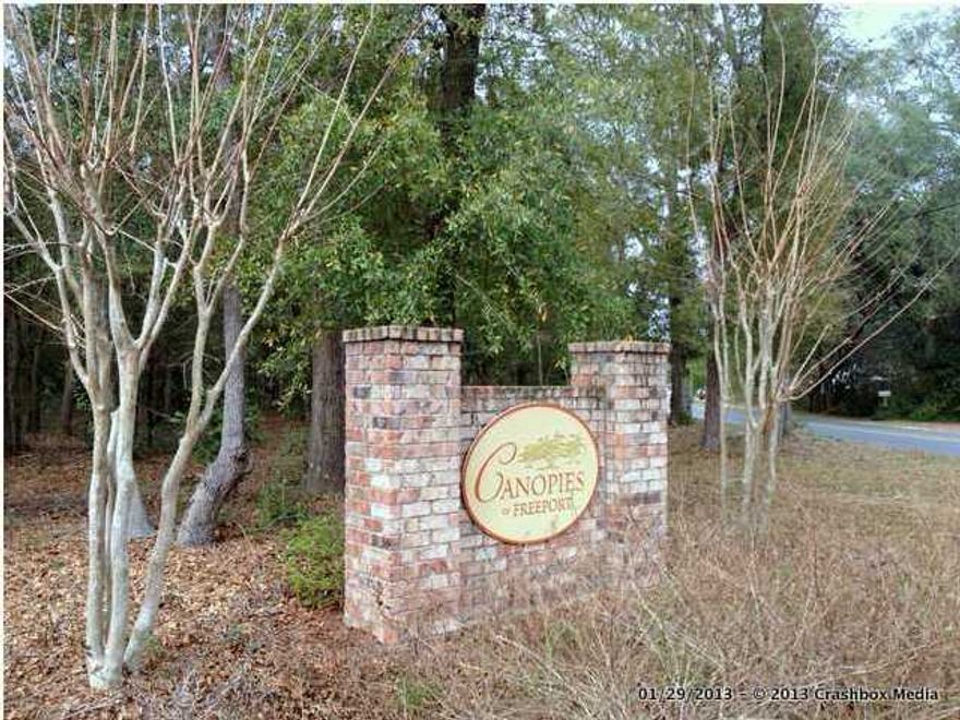 Great Homesites nestled among the majestic oaks and Magnolia trees our area is famous for, close to the bay and 20 minutes to the beach.