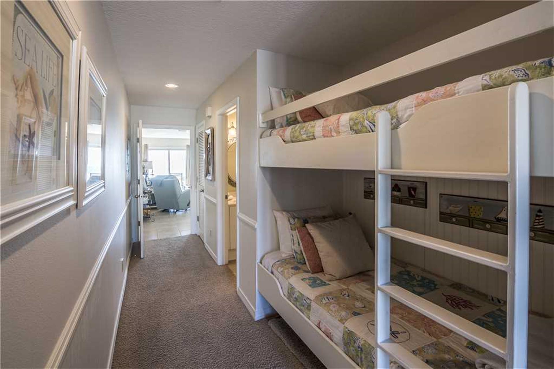 CORAL REEF CLUB PH 2 - Residential