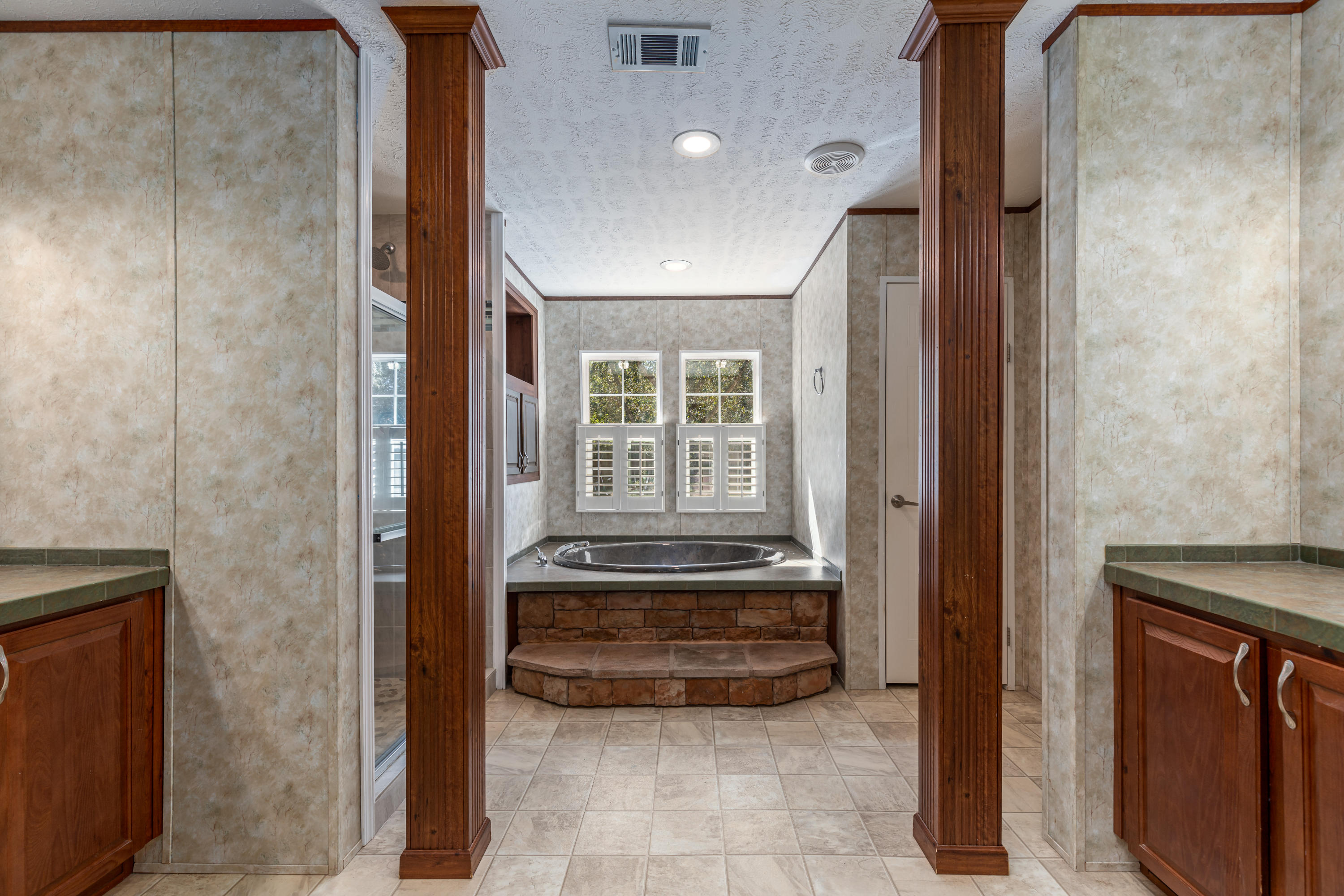 Holley/Navarre - Residential