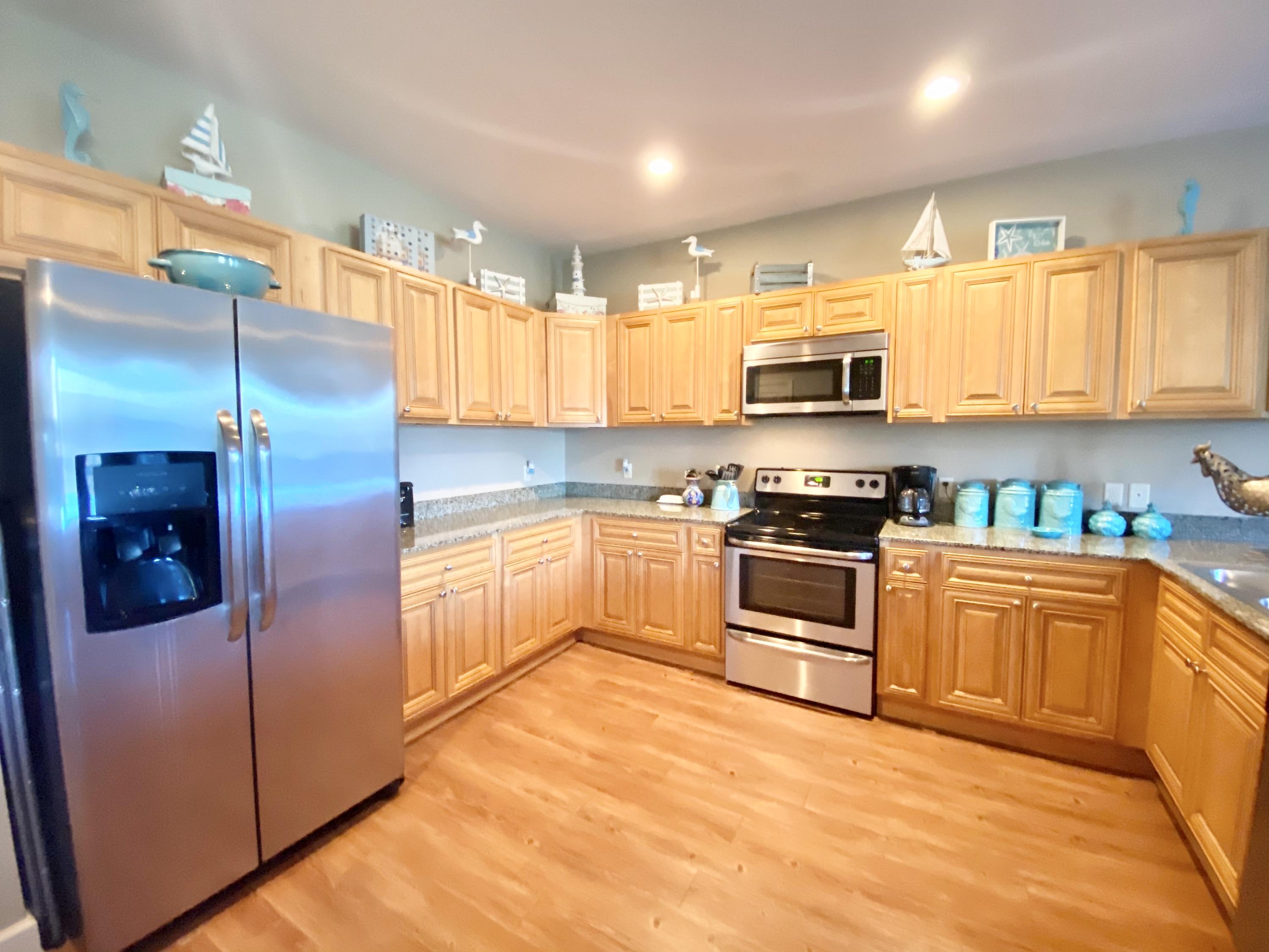 ARBOR LAKE - Residential