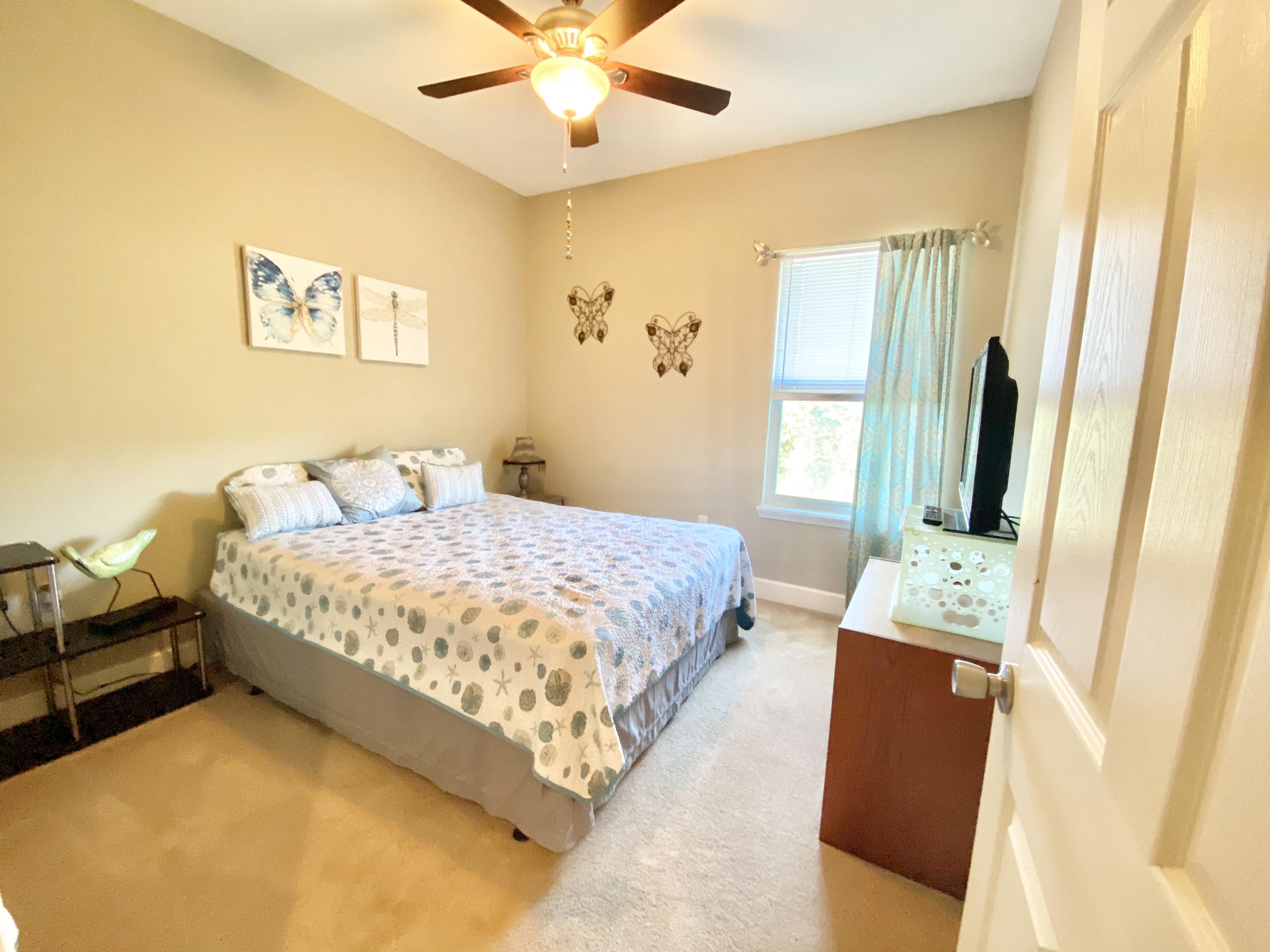 ARBOR LAKE - Residential