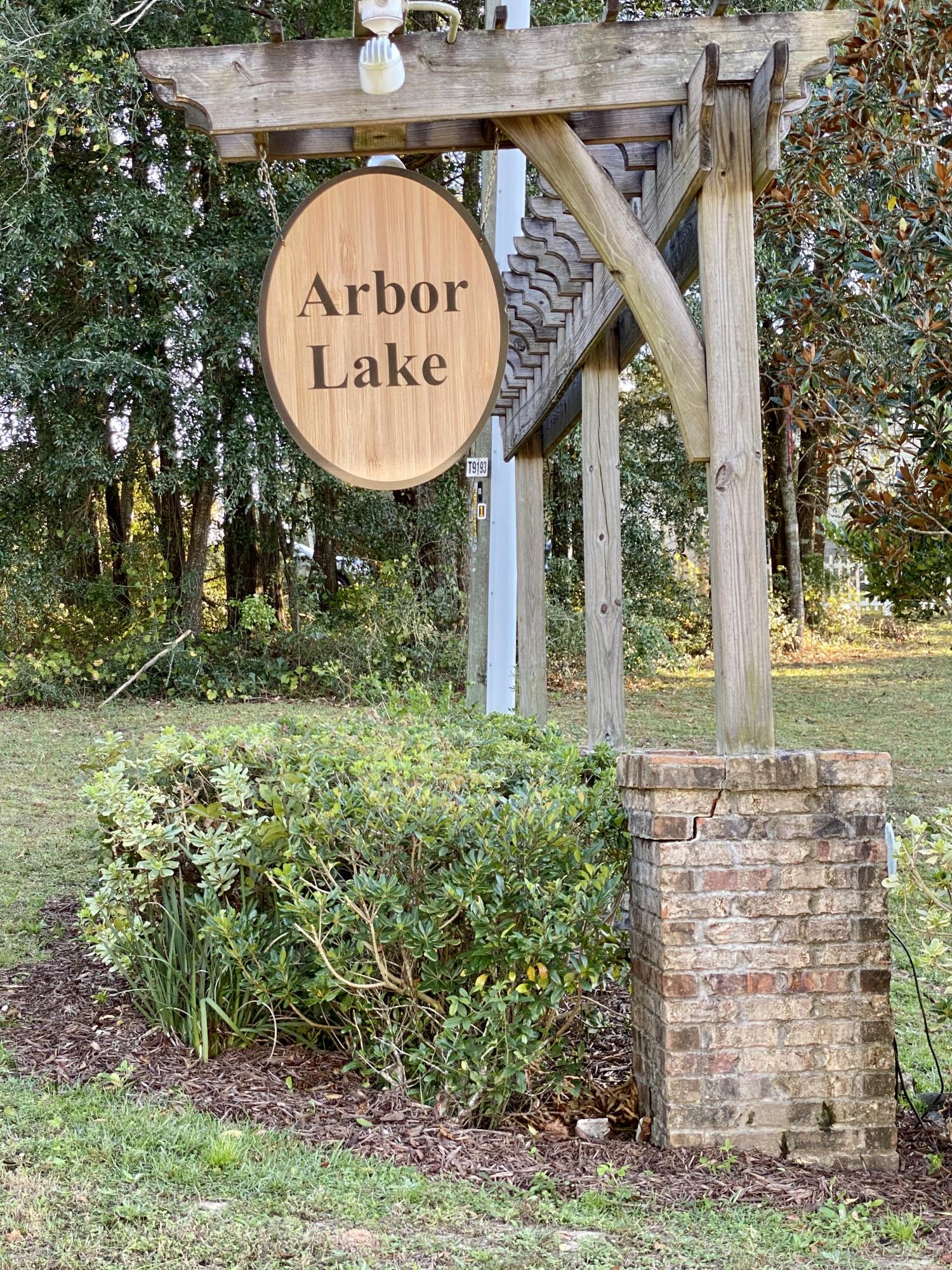 ARBOR LAKE - Residential