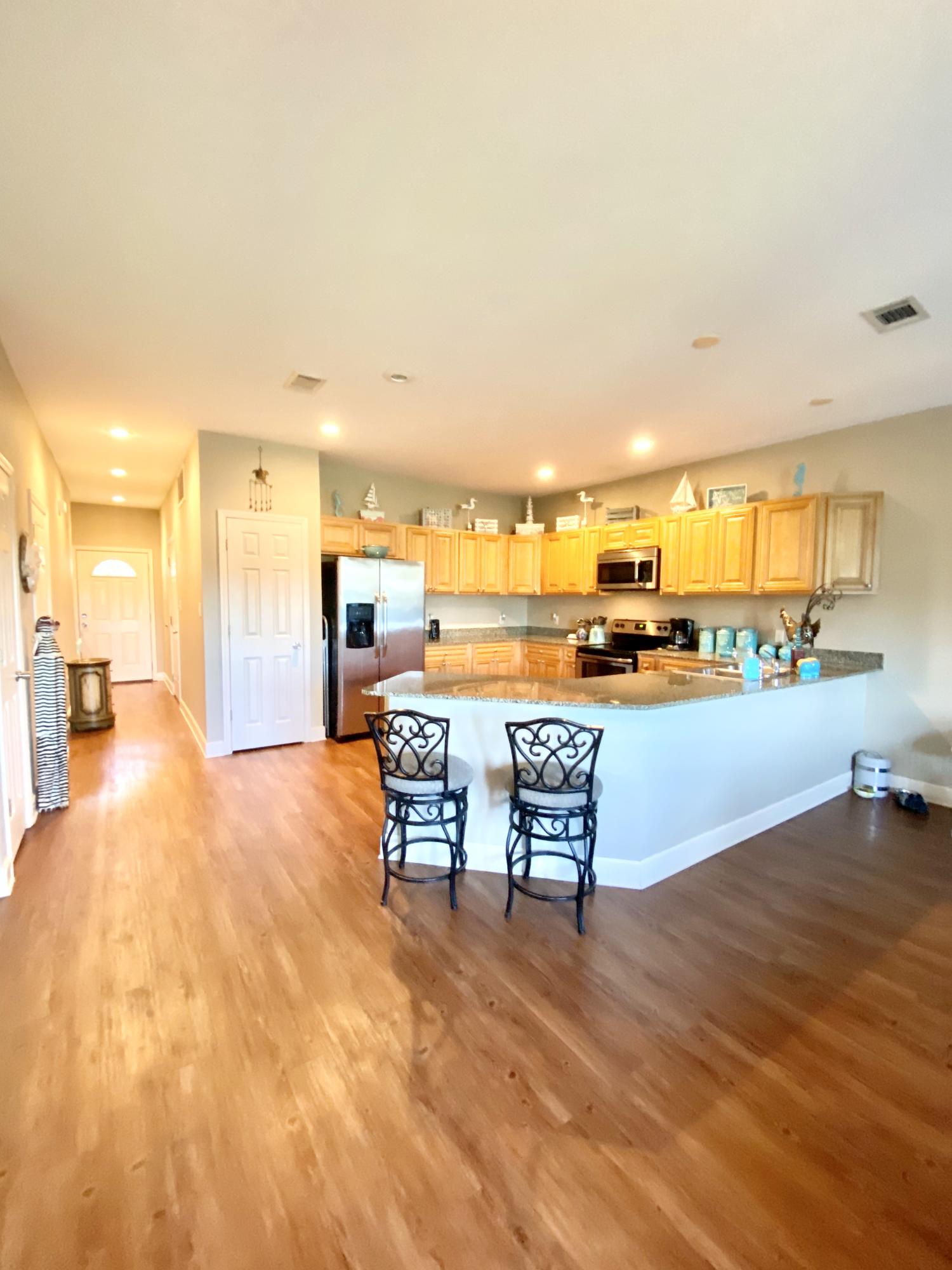 ARBOR LAKE - Residential