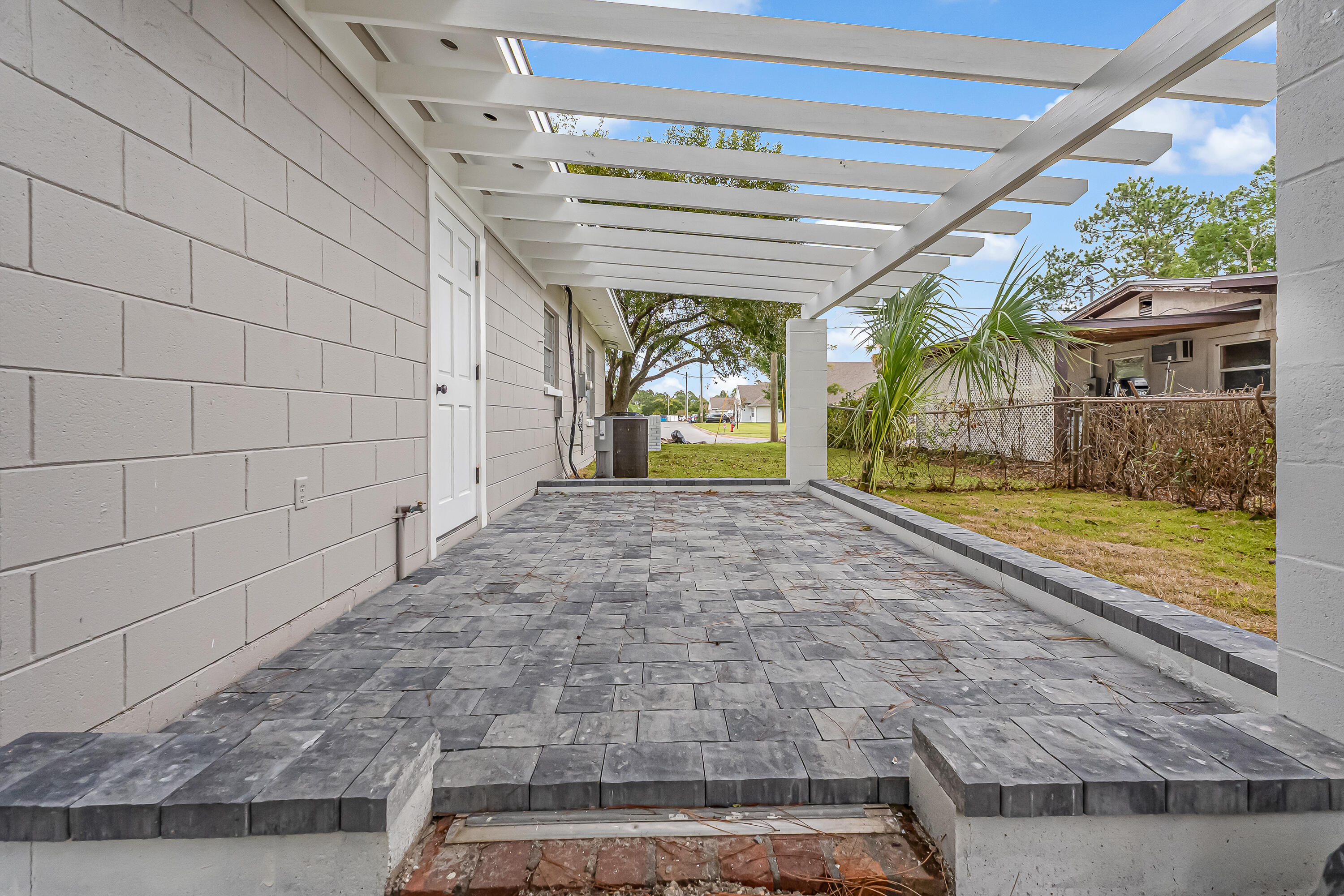 OAKLAND HEIGHTS - Residential