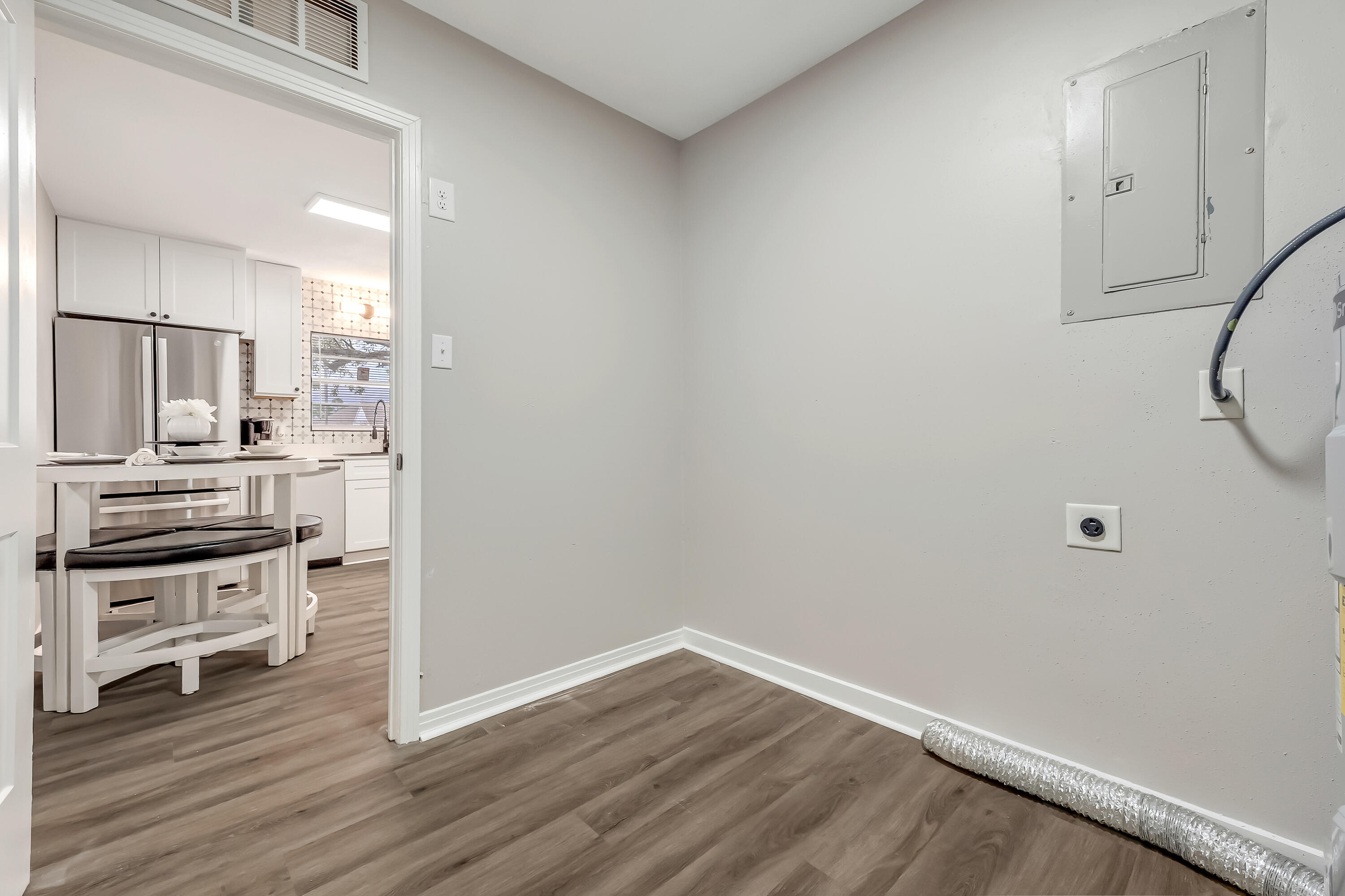 OAKLAND HEIGHTS - Residential