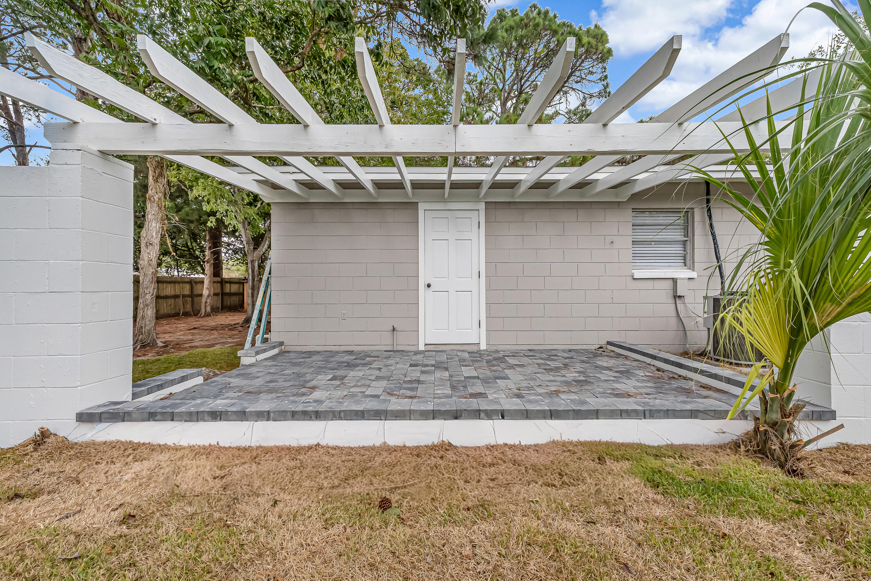 OAKLAND HEIGHTS - Residential