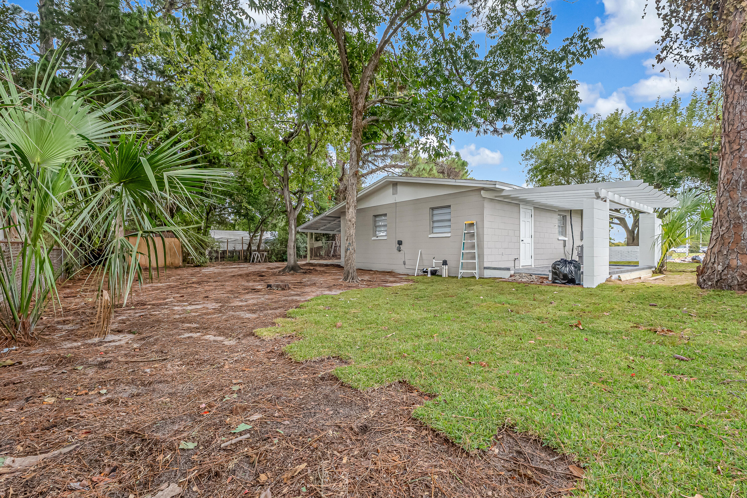 OAKLAND HEIGHTS - Residential