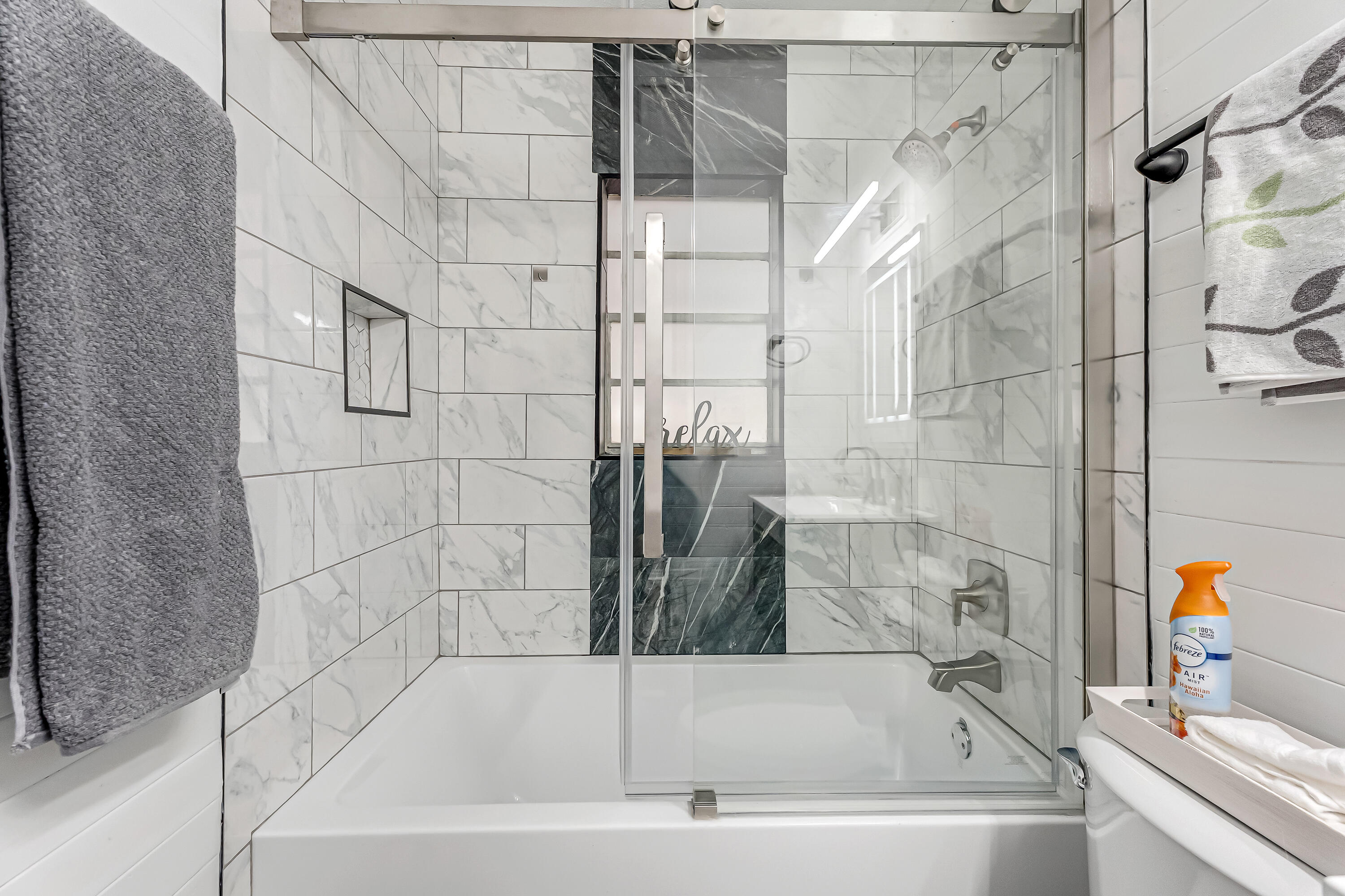 OAKLAND HEIGHTS - Residential