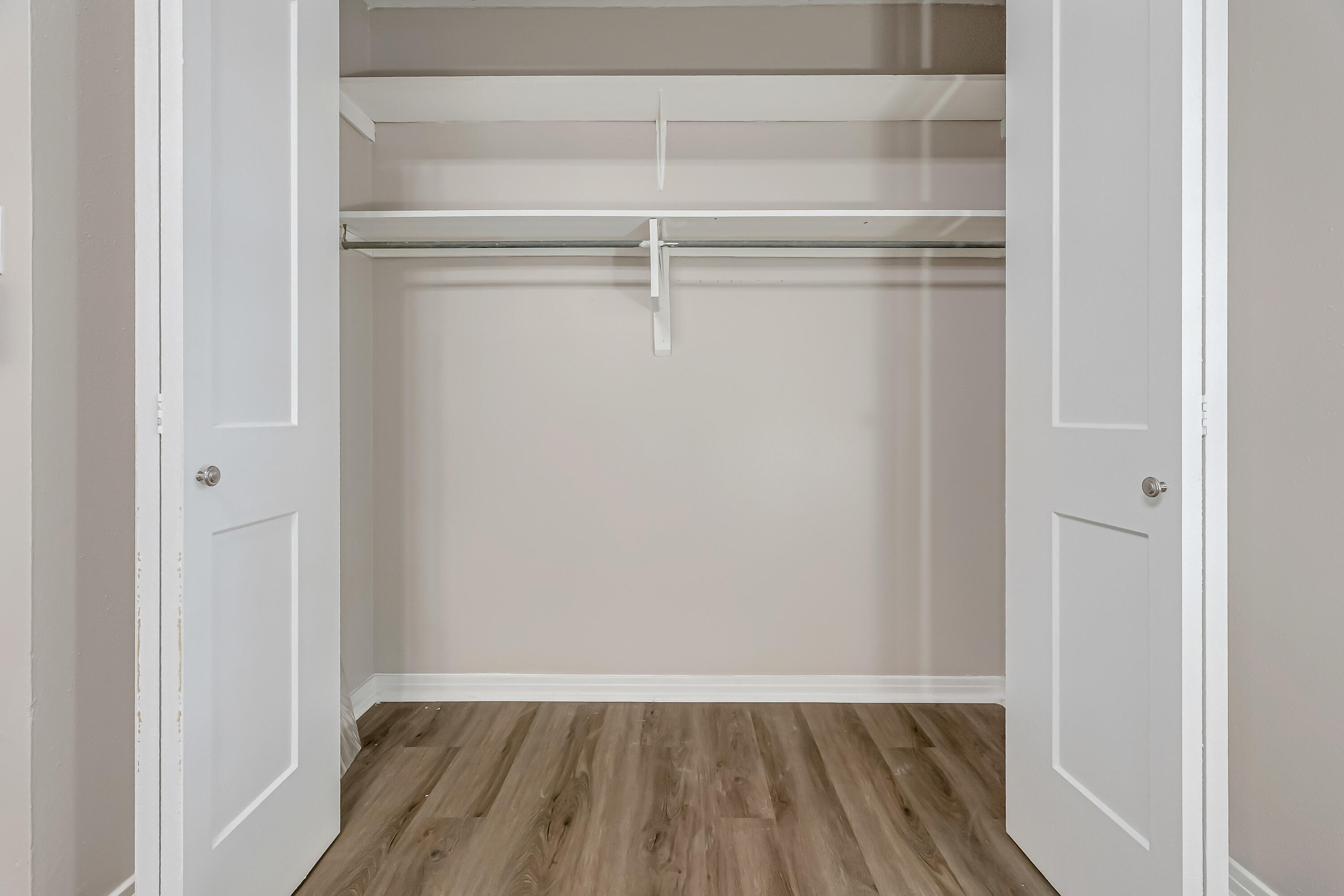 OAKLAND HEIGHTS - Residential