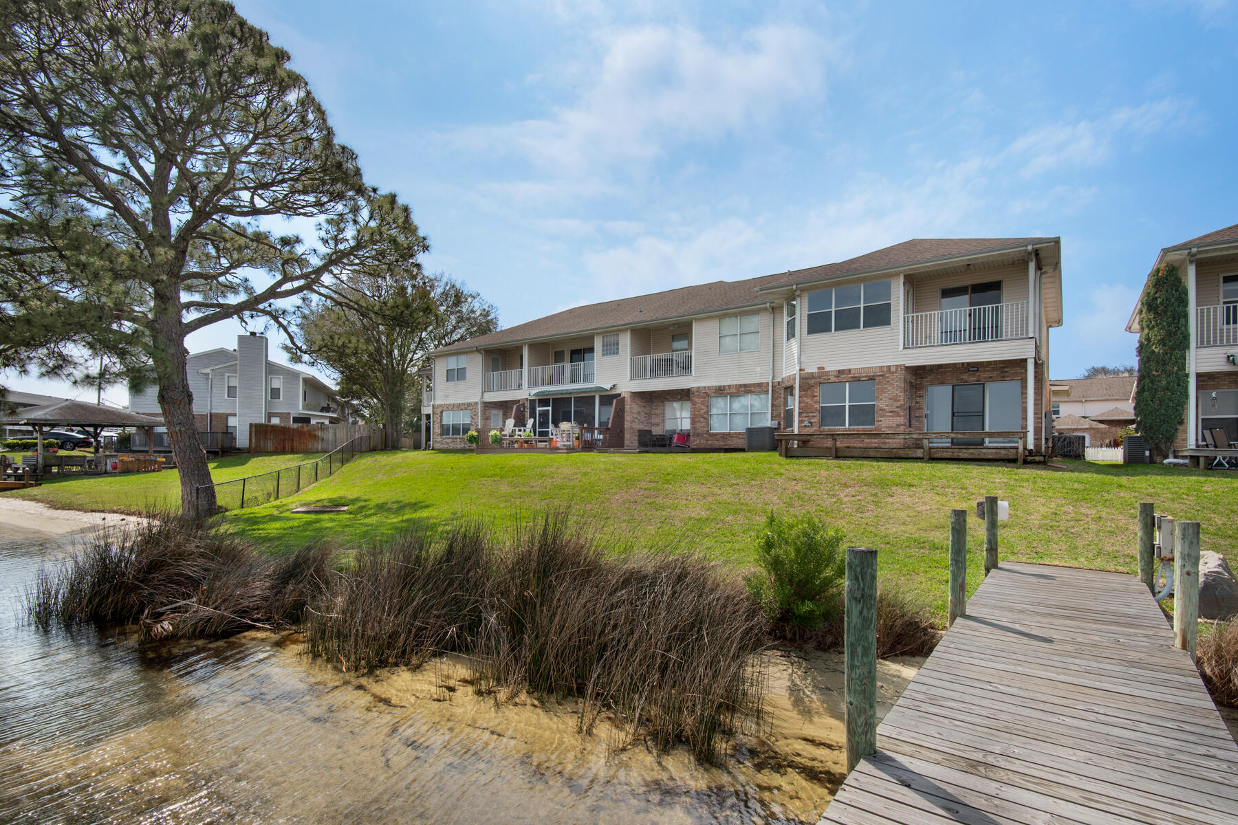 PELICAN COVE T/H - Residential