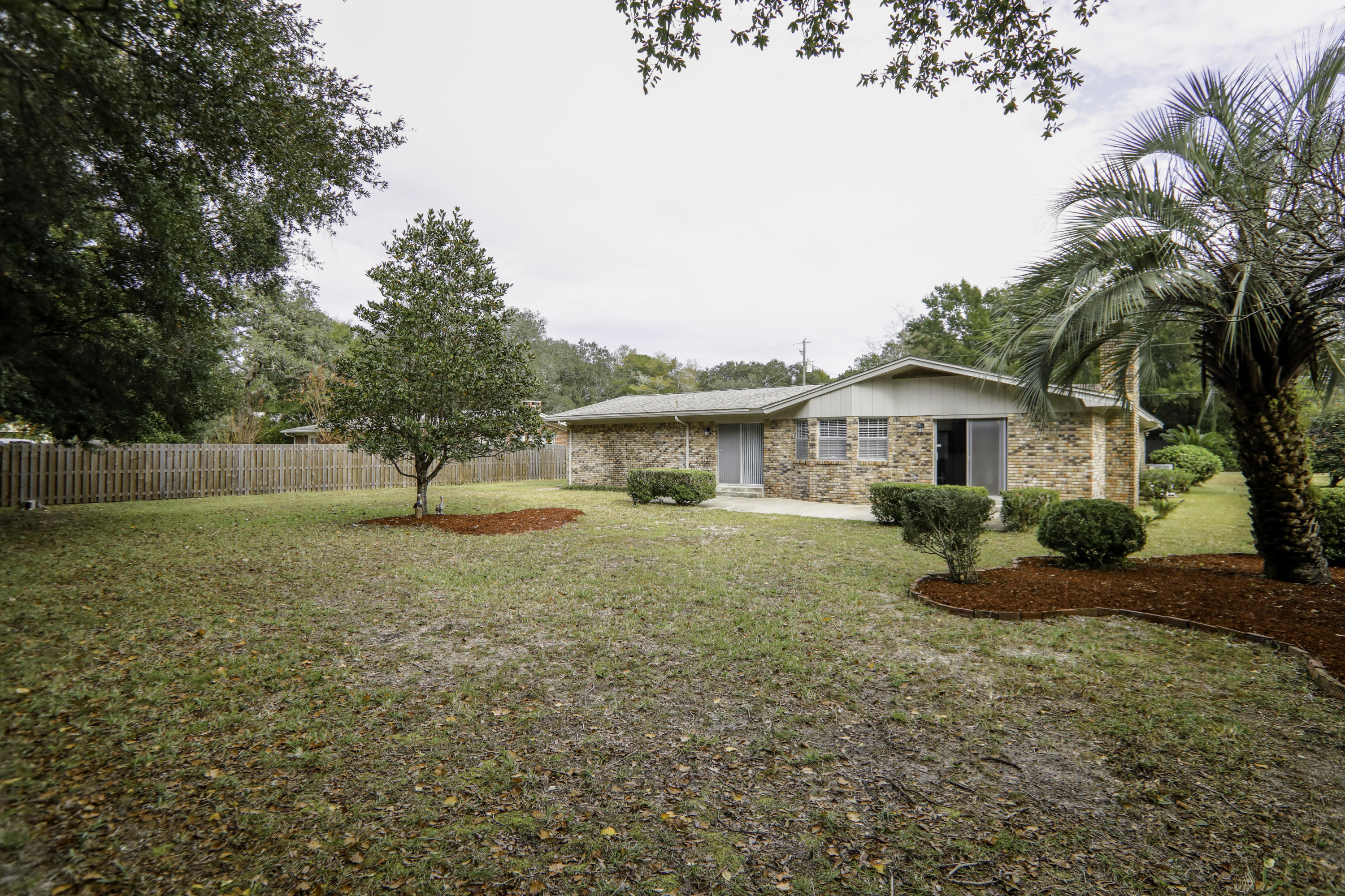 LAKE LORRAINE ESTATES 1 - Residential