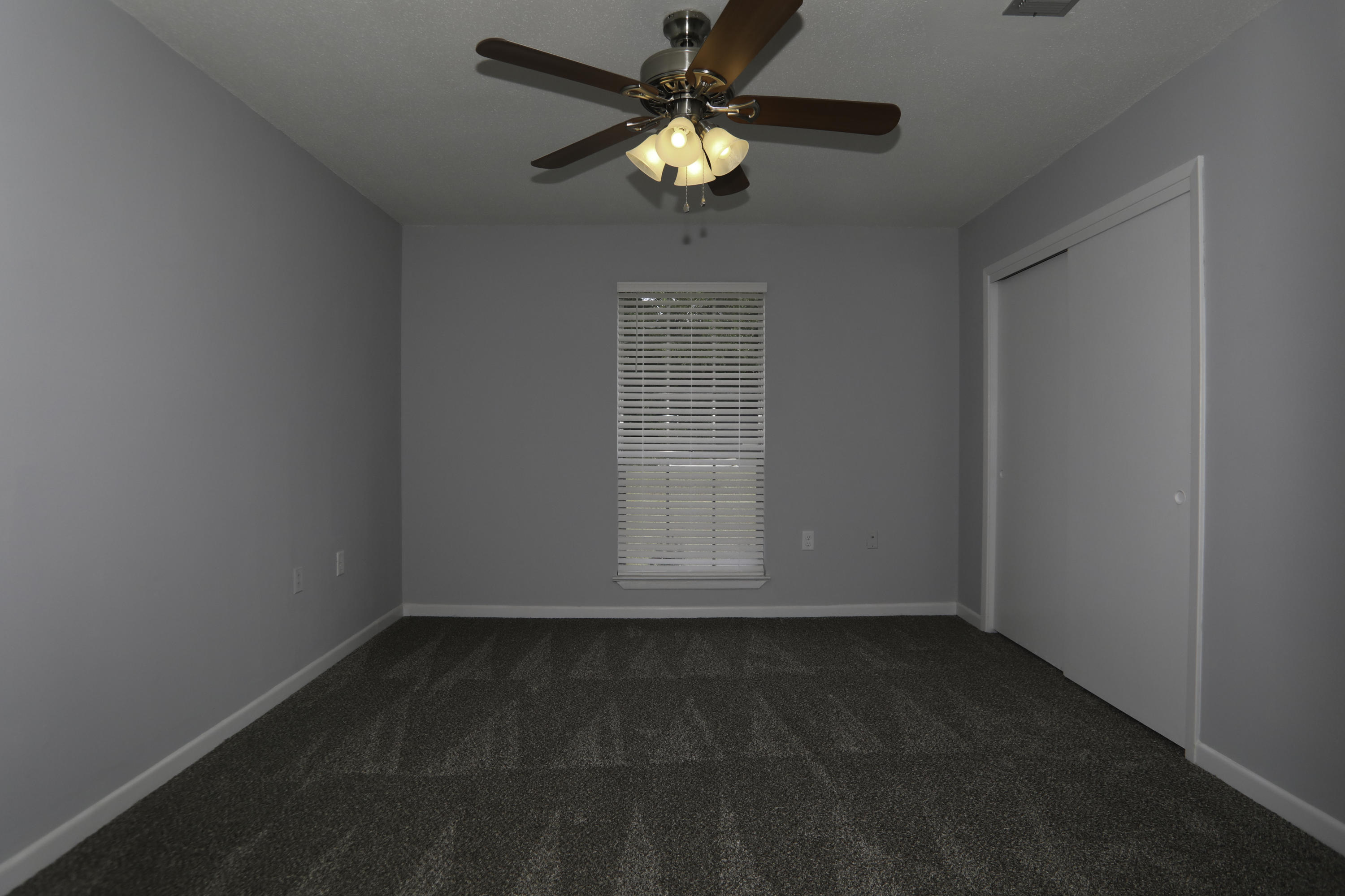 LAKE LORRAINE ESTATES 1 - Residential