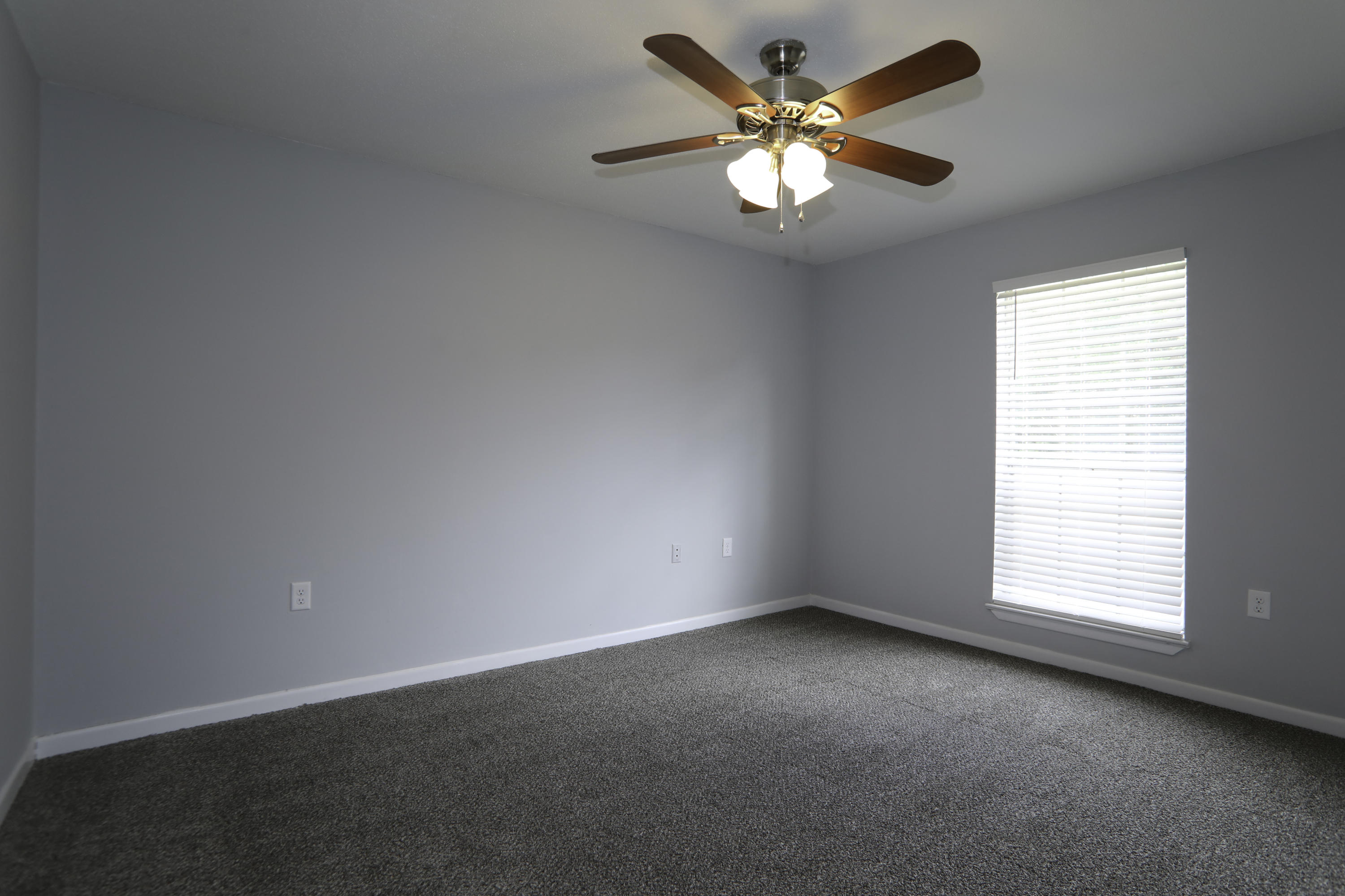 LAKE LORRAINE ESTATES 1 - Residential