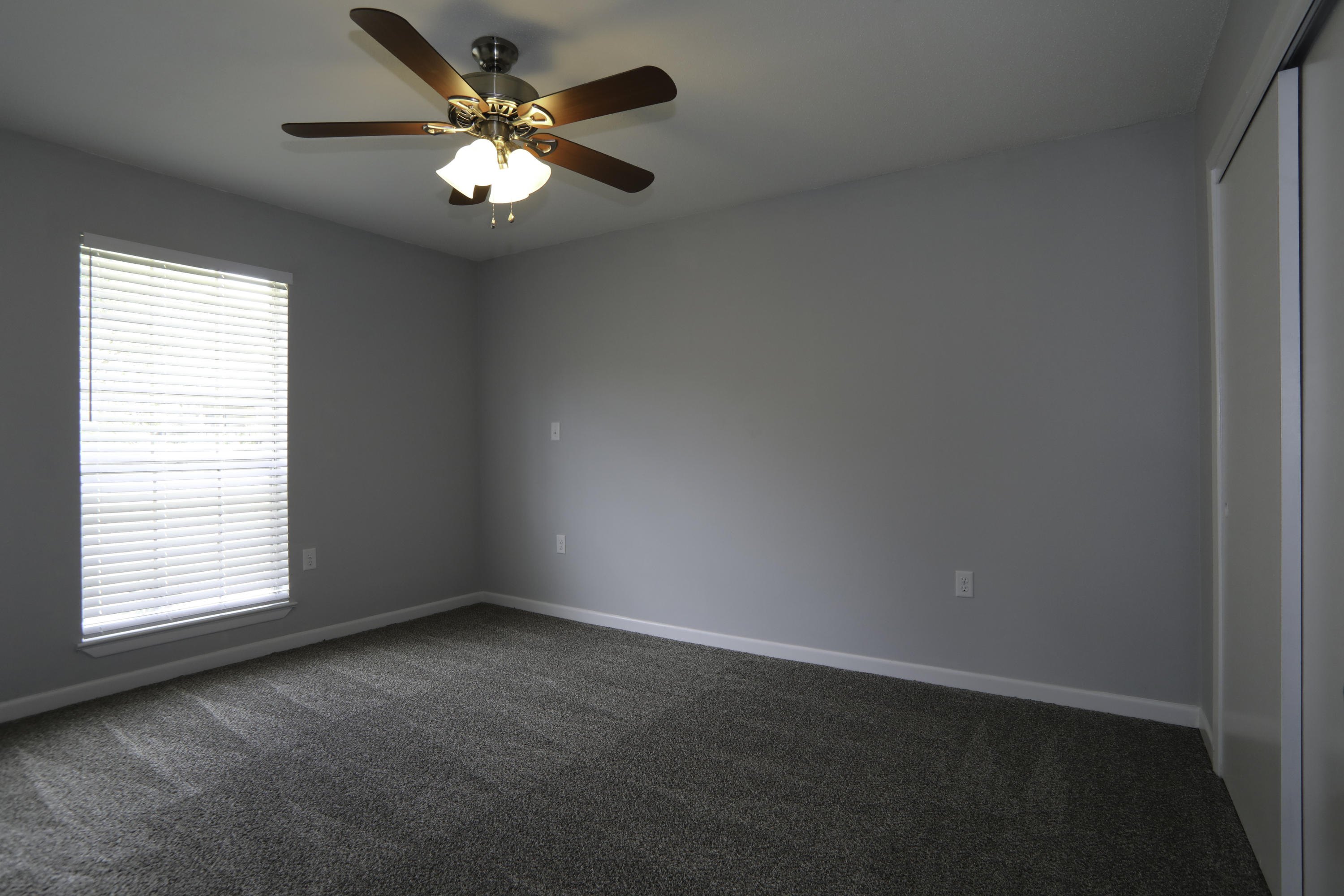 LAKE LORRAINE ESTATES 1 - Residential