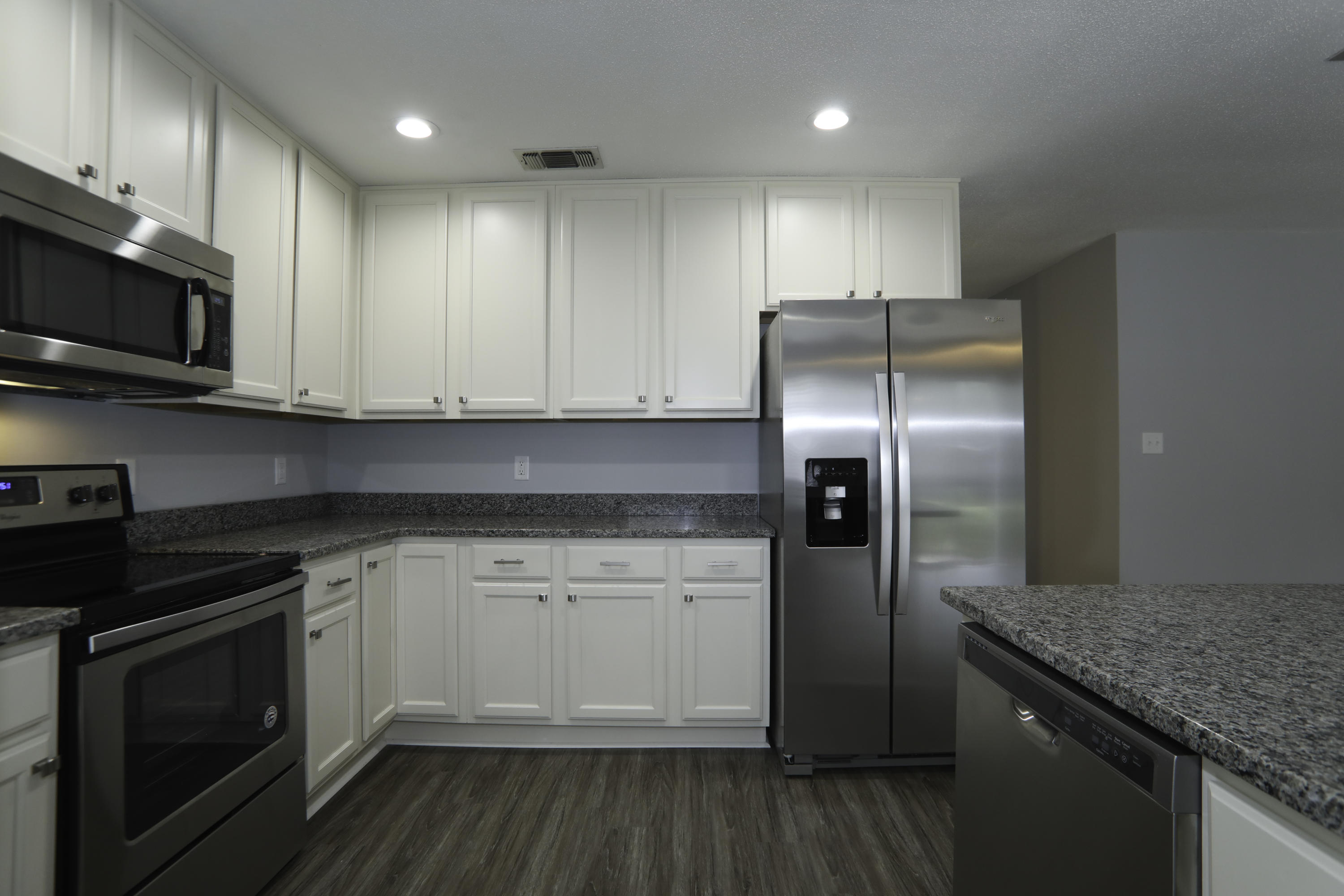 LAKE LORRAINE ESTATES 1 - Residential