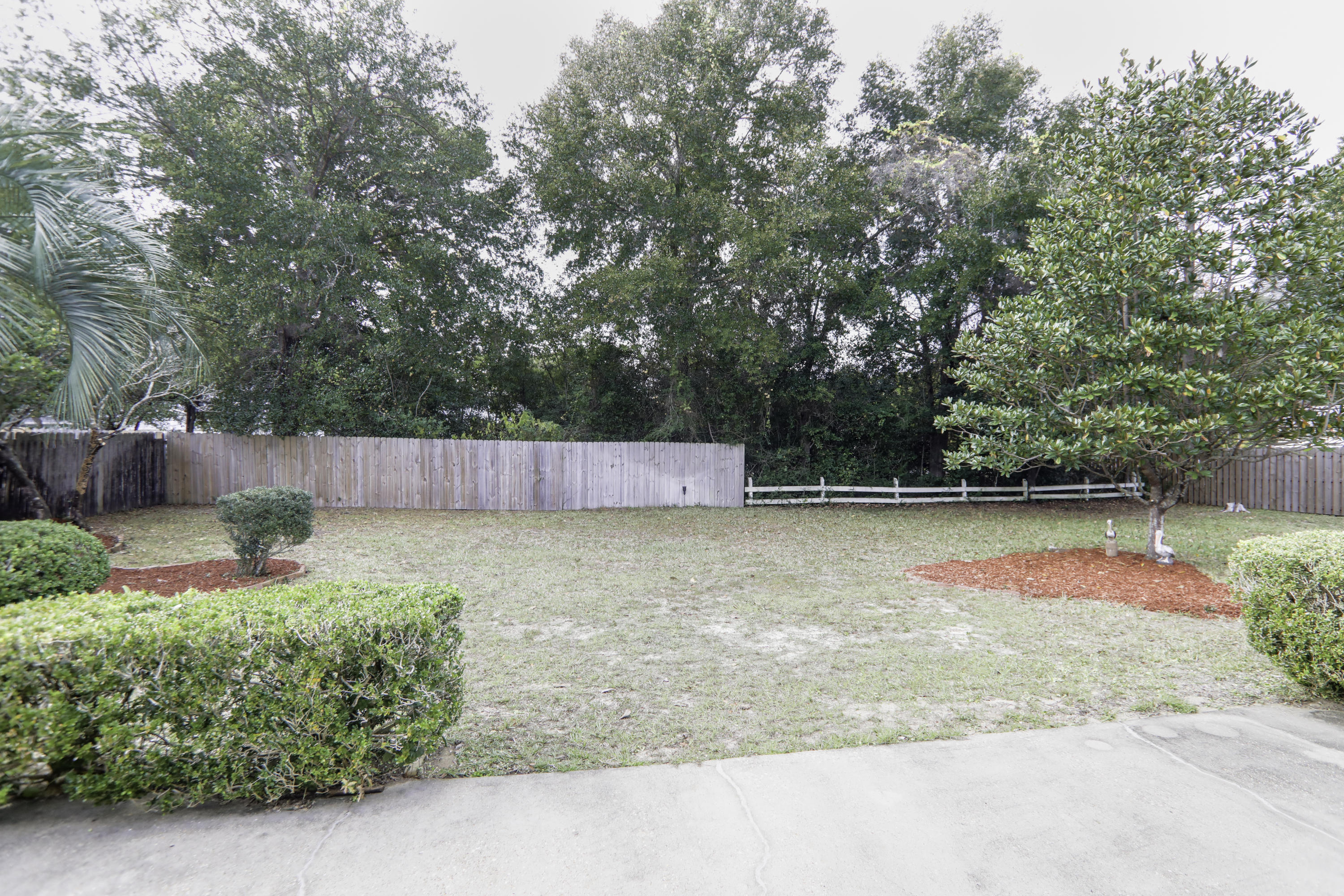 LAKE LORRAINE ESTATES 1 - Residential