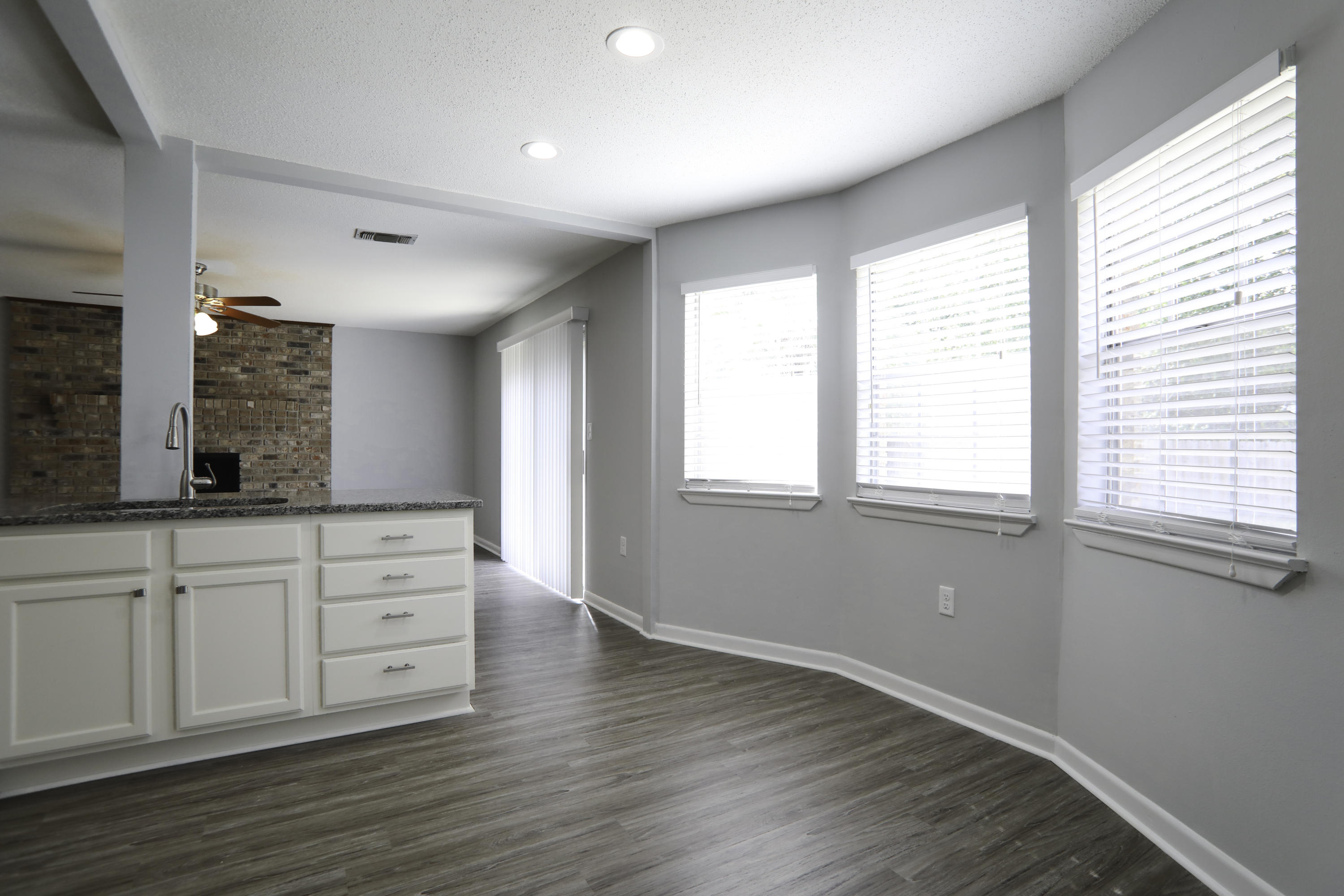 LAKE LORRAINE ESTATES 1 - Residential